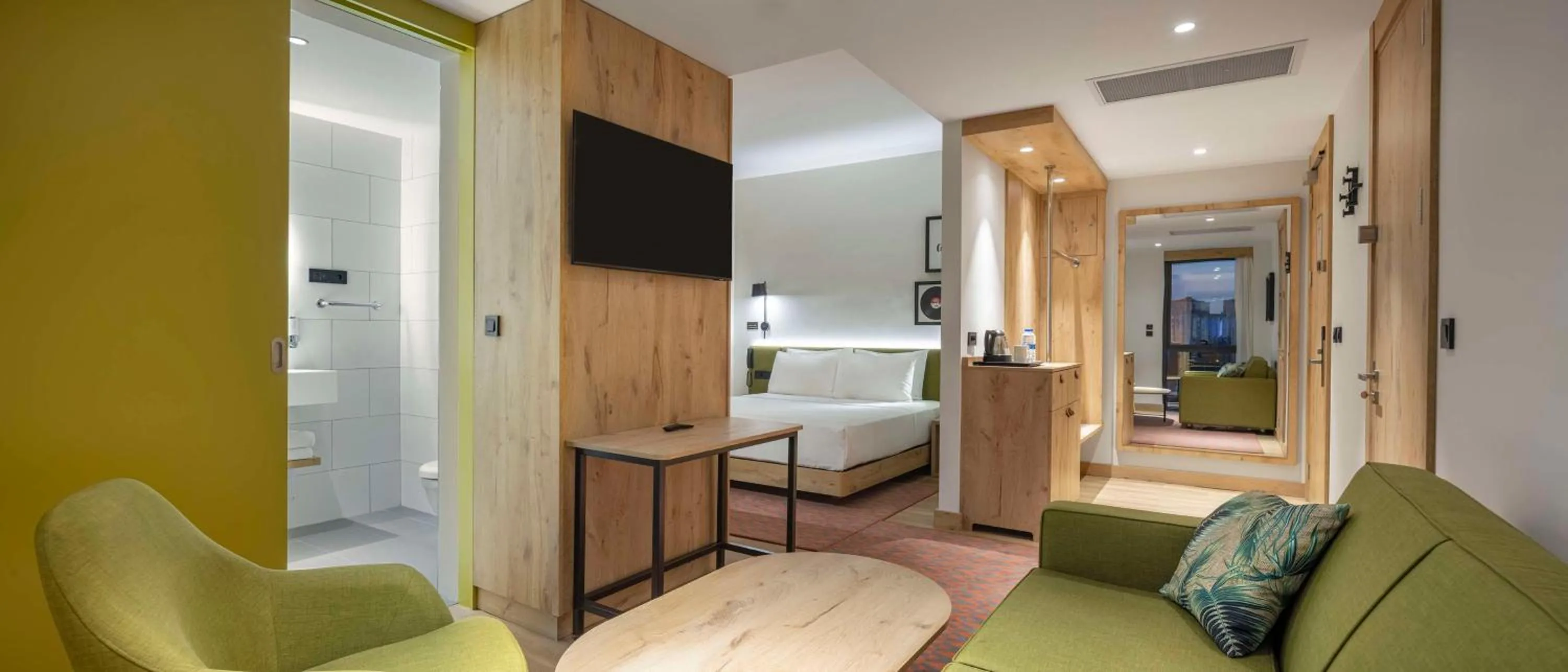 Living room, Bed in Hampton By Hilton Cerkezkoy