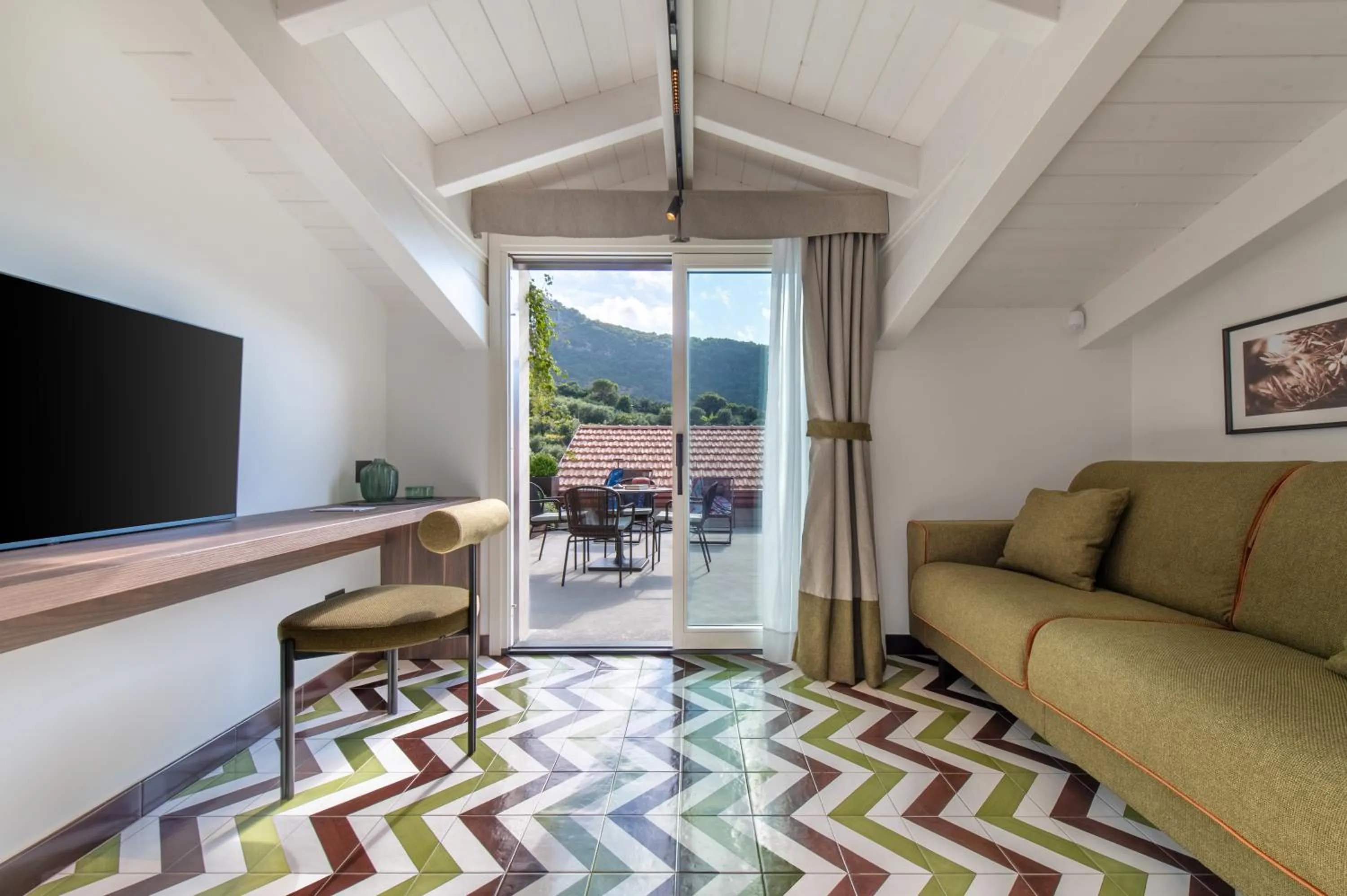 TV and multimedia in Gargiulo Resort