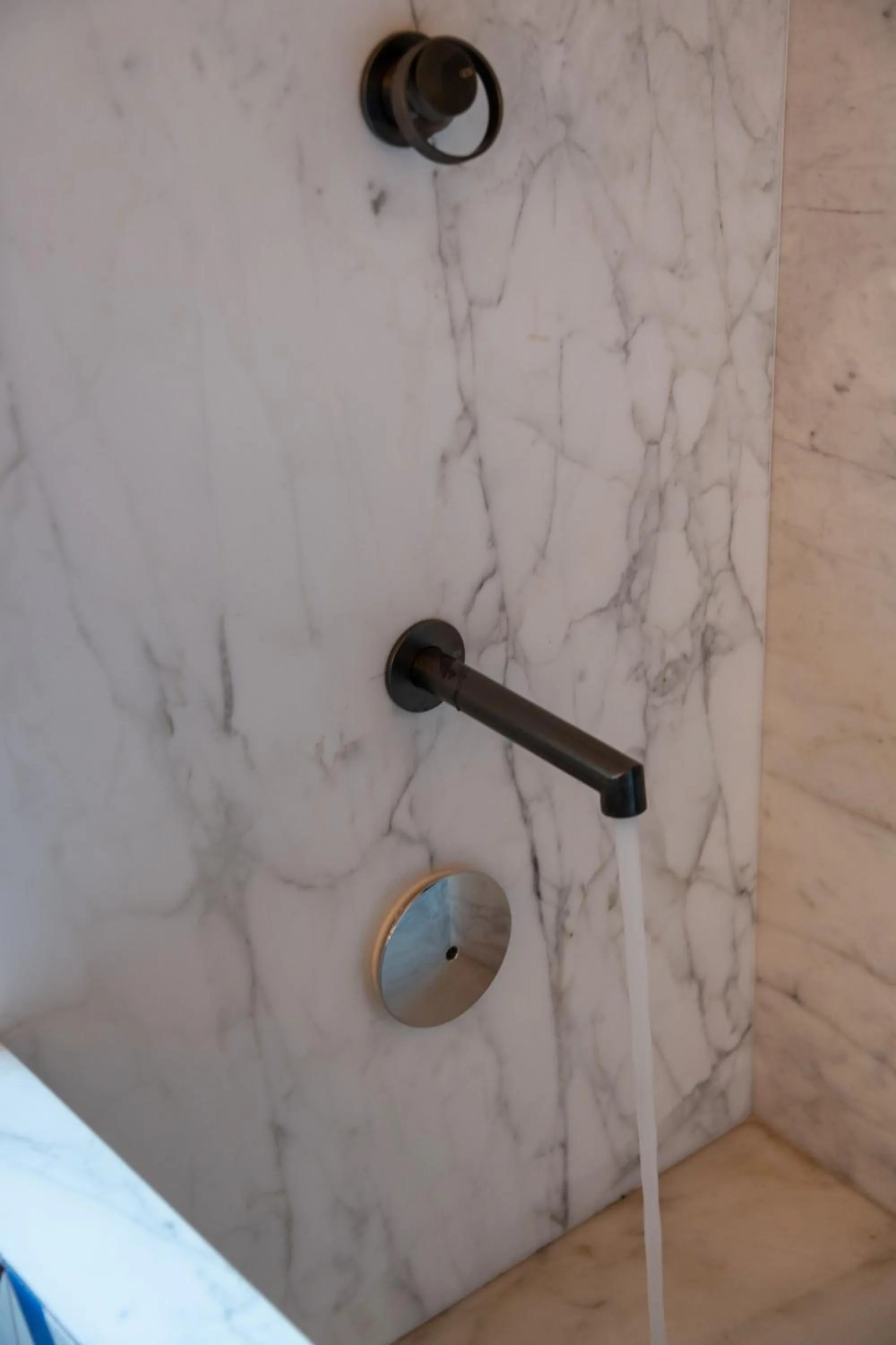 Bath in Gargiulo Resort