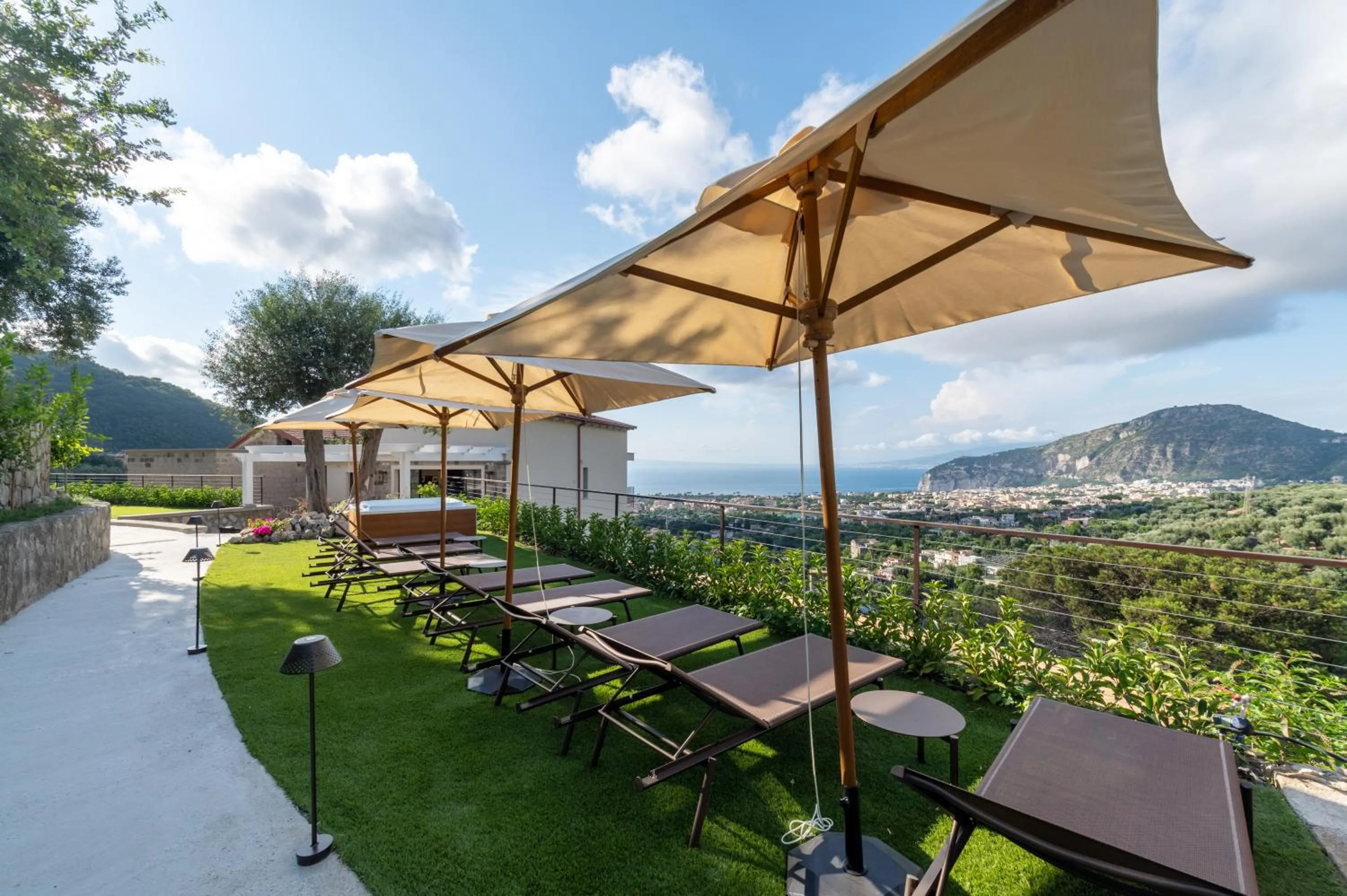 Nearby landmark in Gargiulo Resort