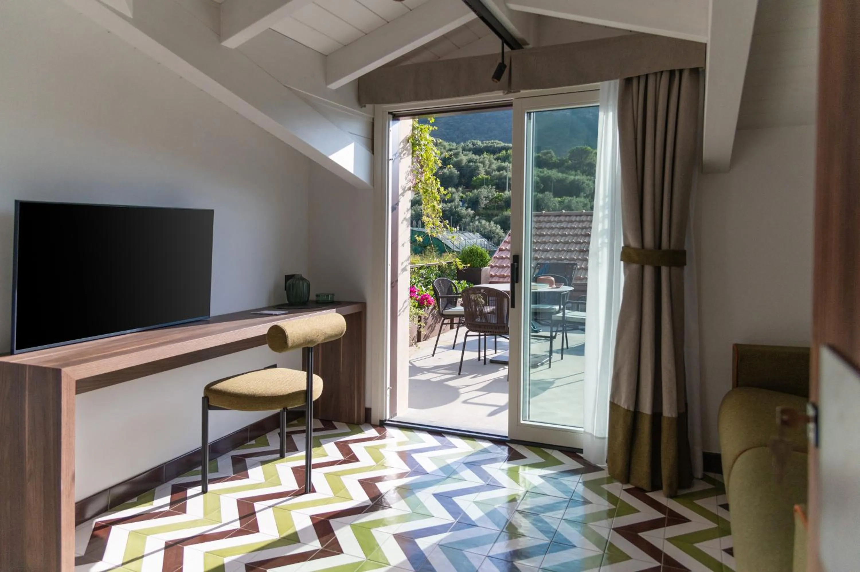 TV and multimedia in Gargiulo Resort