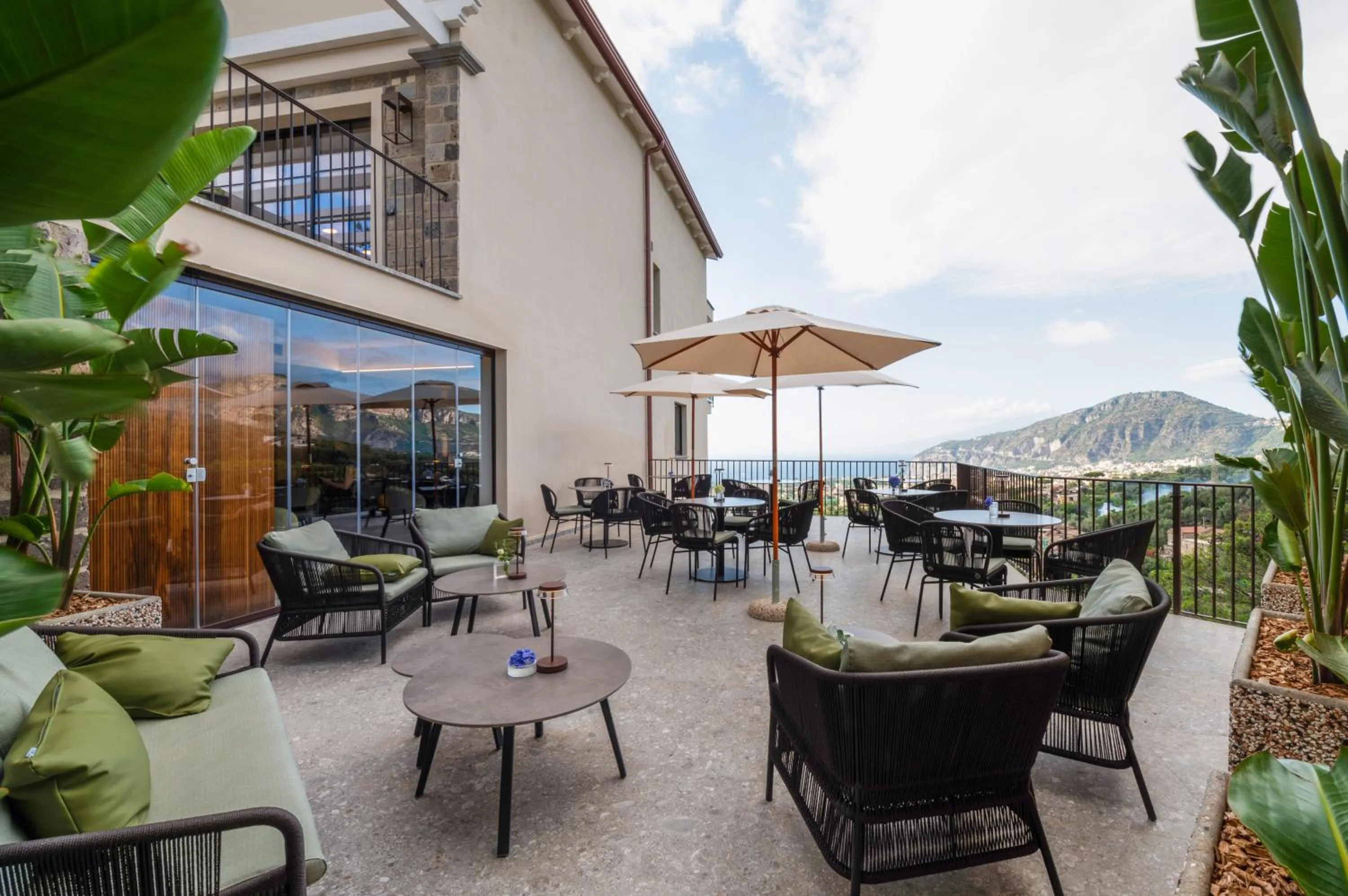 Restaurant/places to eat in Gargiulo Resort