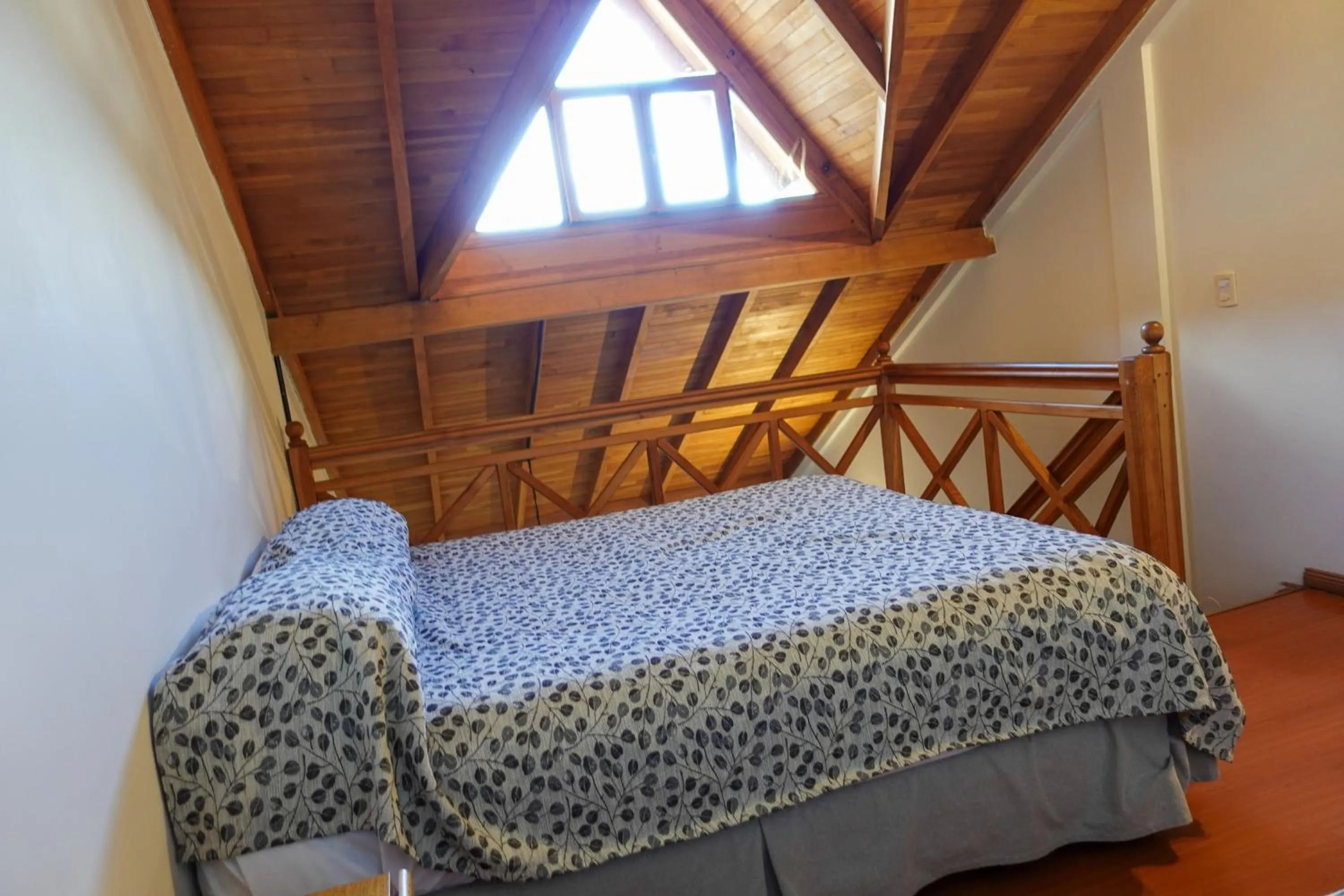 Text overlay, Bed in Choconcito Apart Hotel