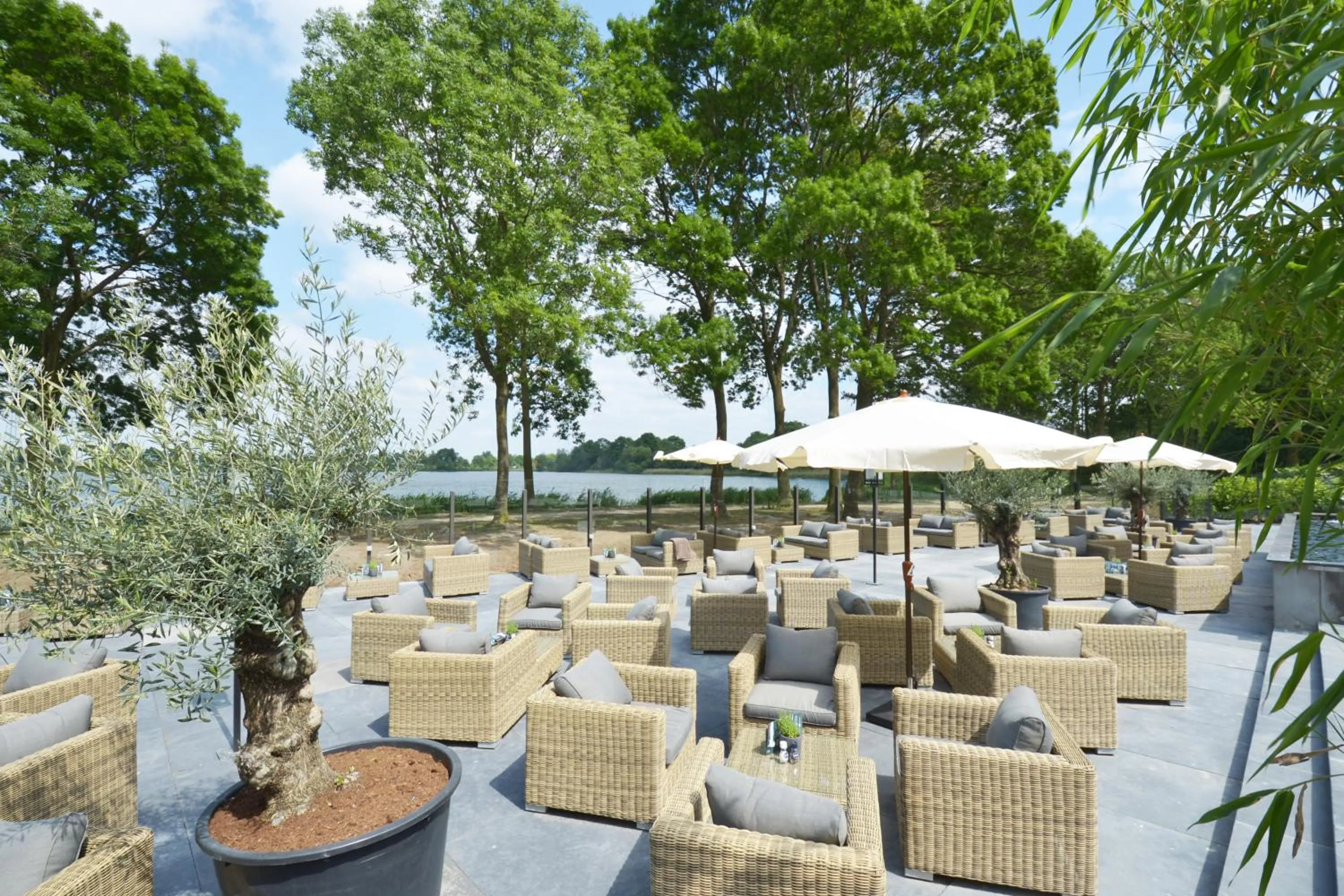 Patio in Fletcher Hotel-Restaurant ‘s-Hertogenbosch