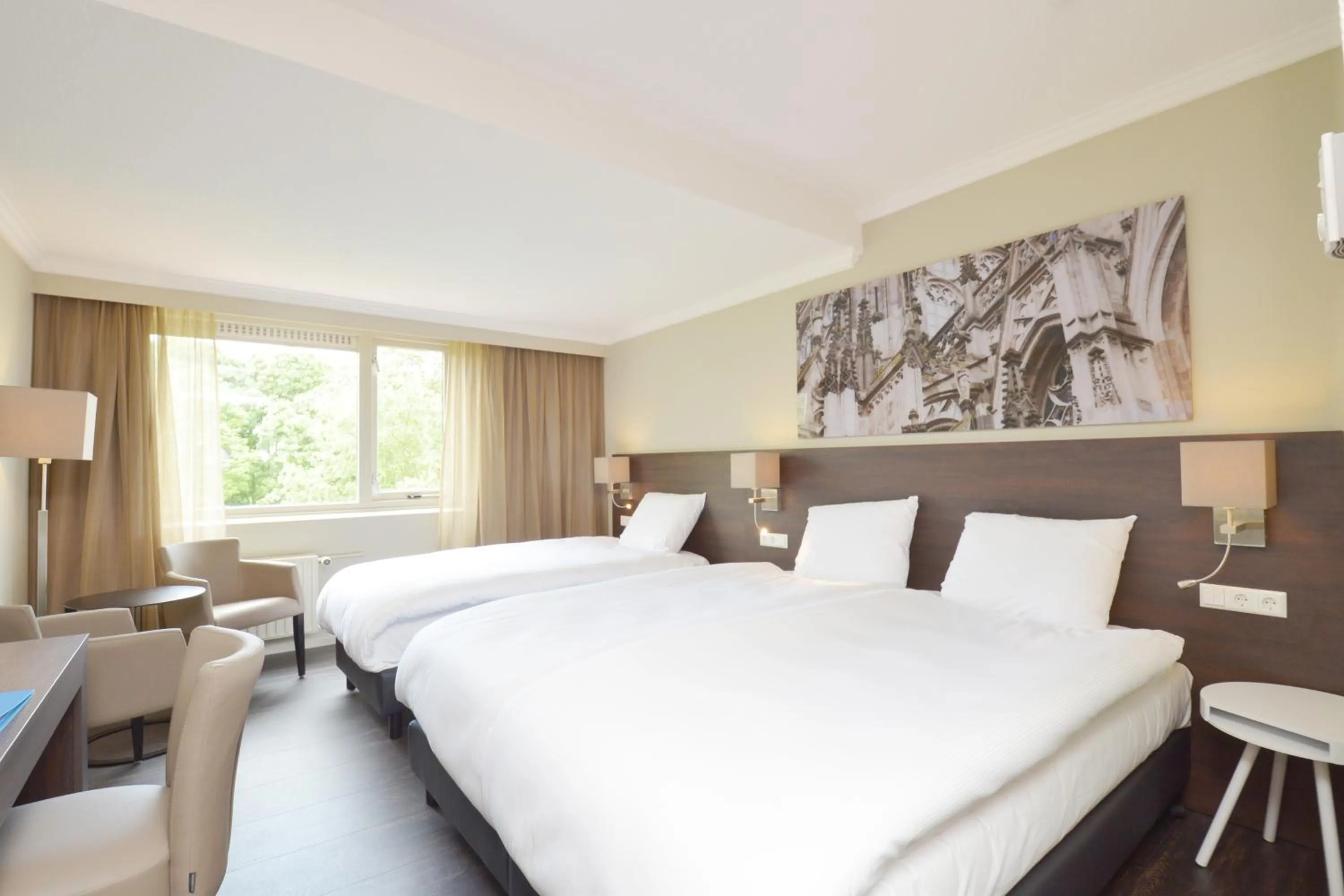 Photo of the whole room, Bed in Fletcher Hotel-Restaurant ‘s-Hertogenbosch