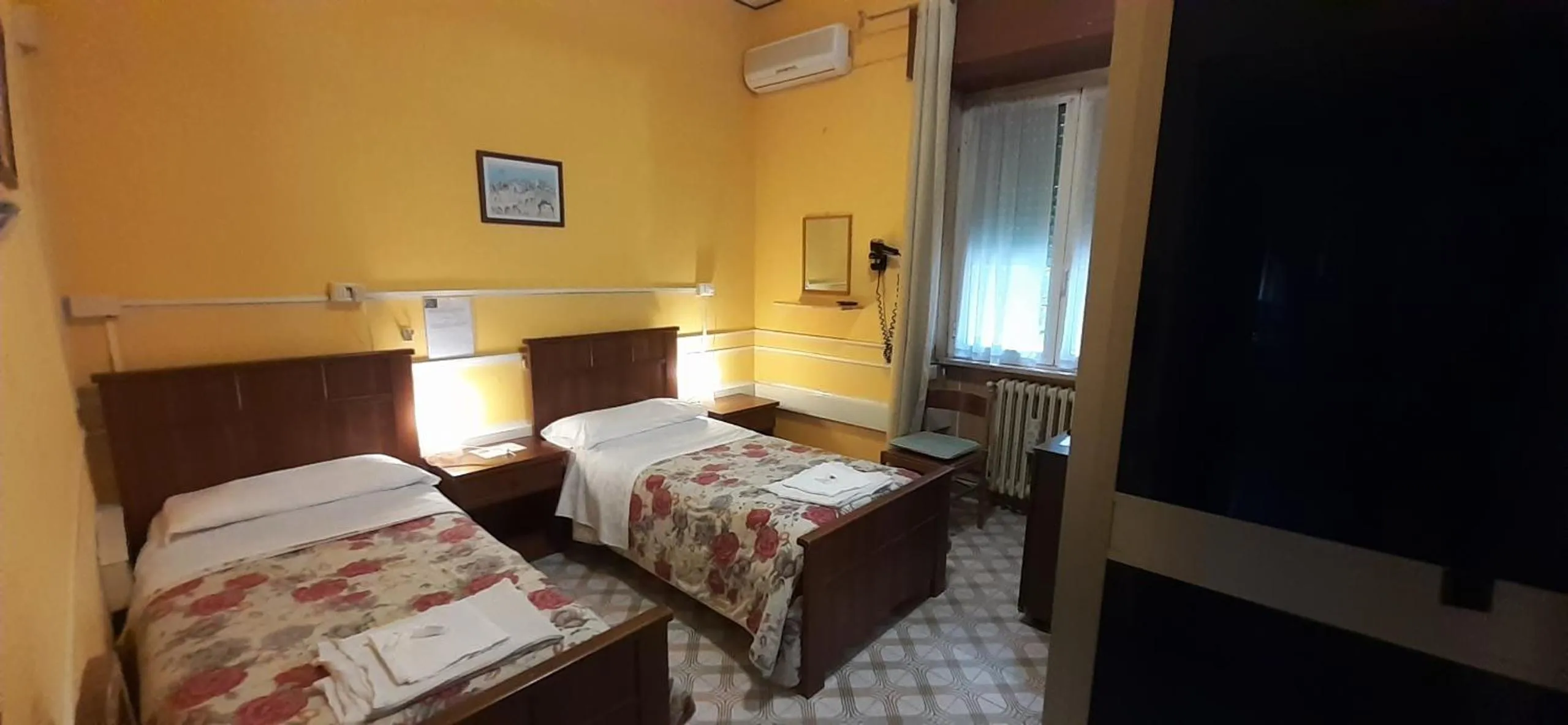Bed in Albergo Da Peppino