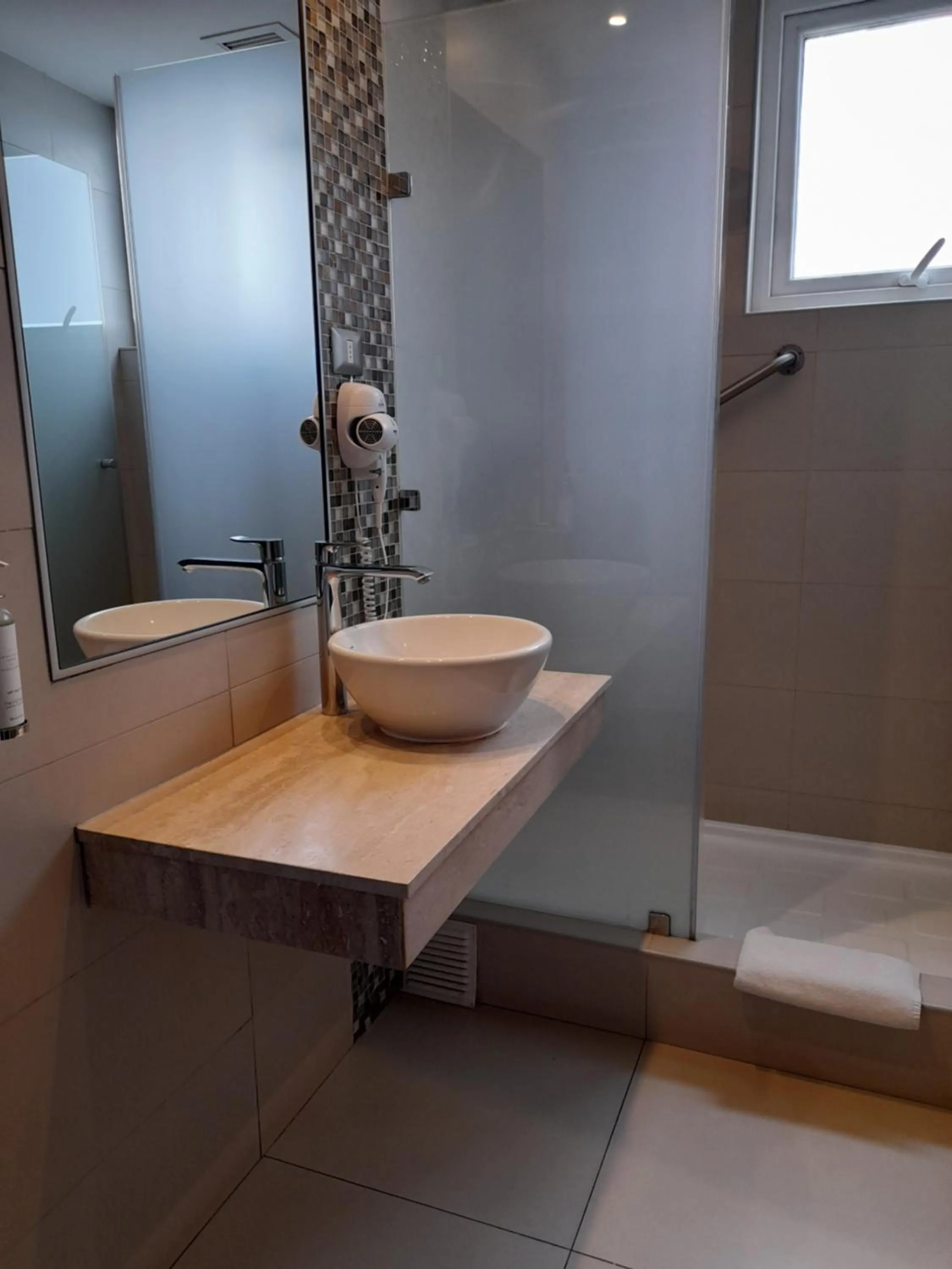 Bathroom in Wyndham Garden Antofagasta Pettra