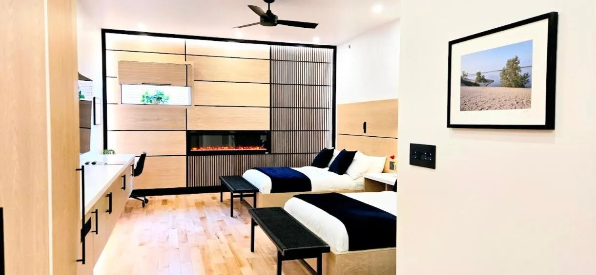 Bed in Cribs on Main