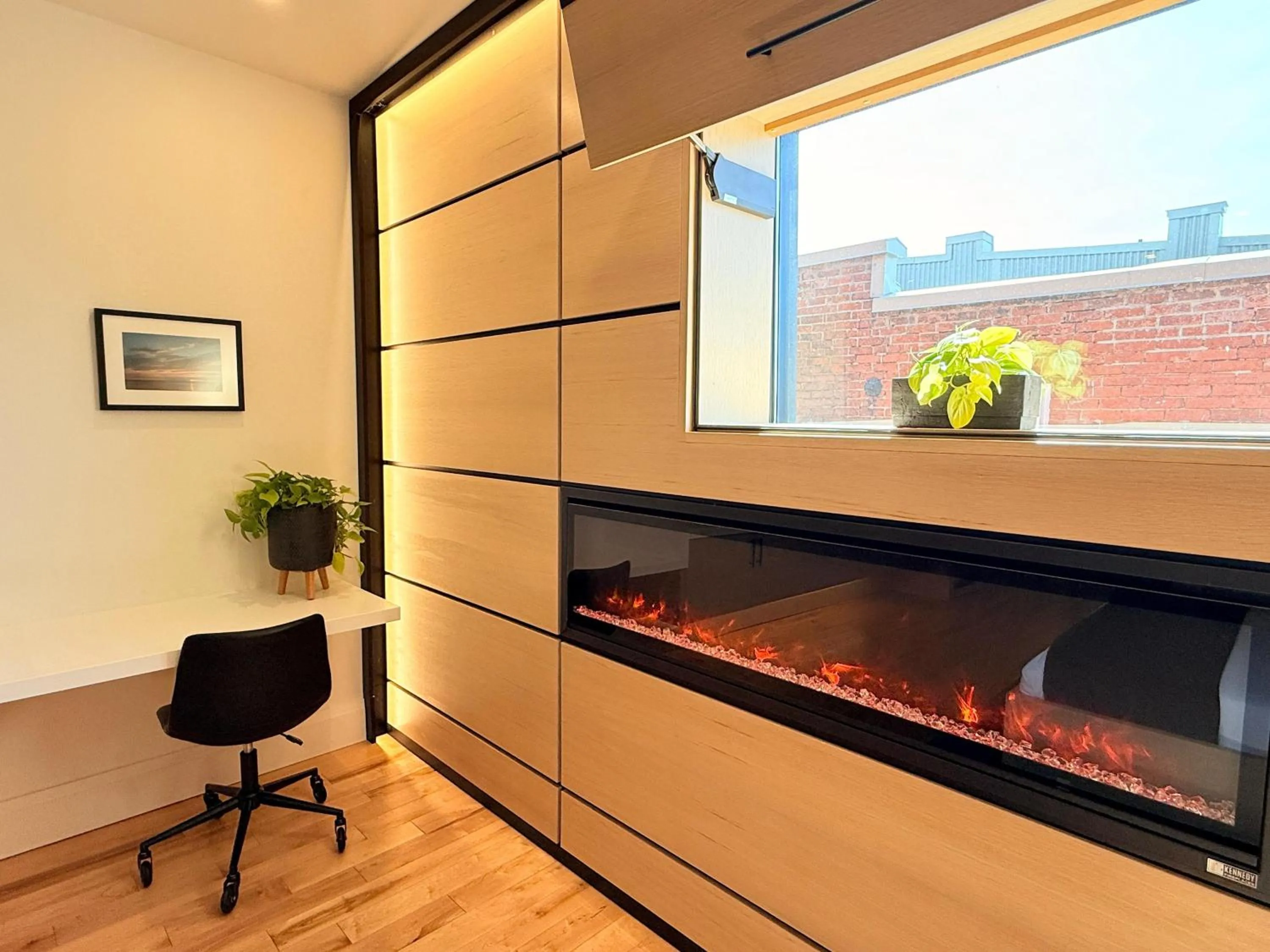 fireplace in Cribs on Main