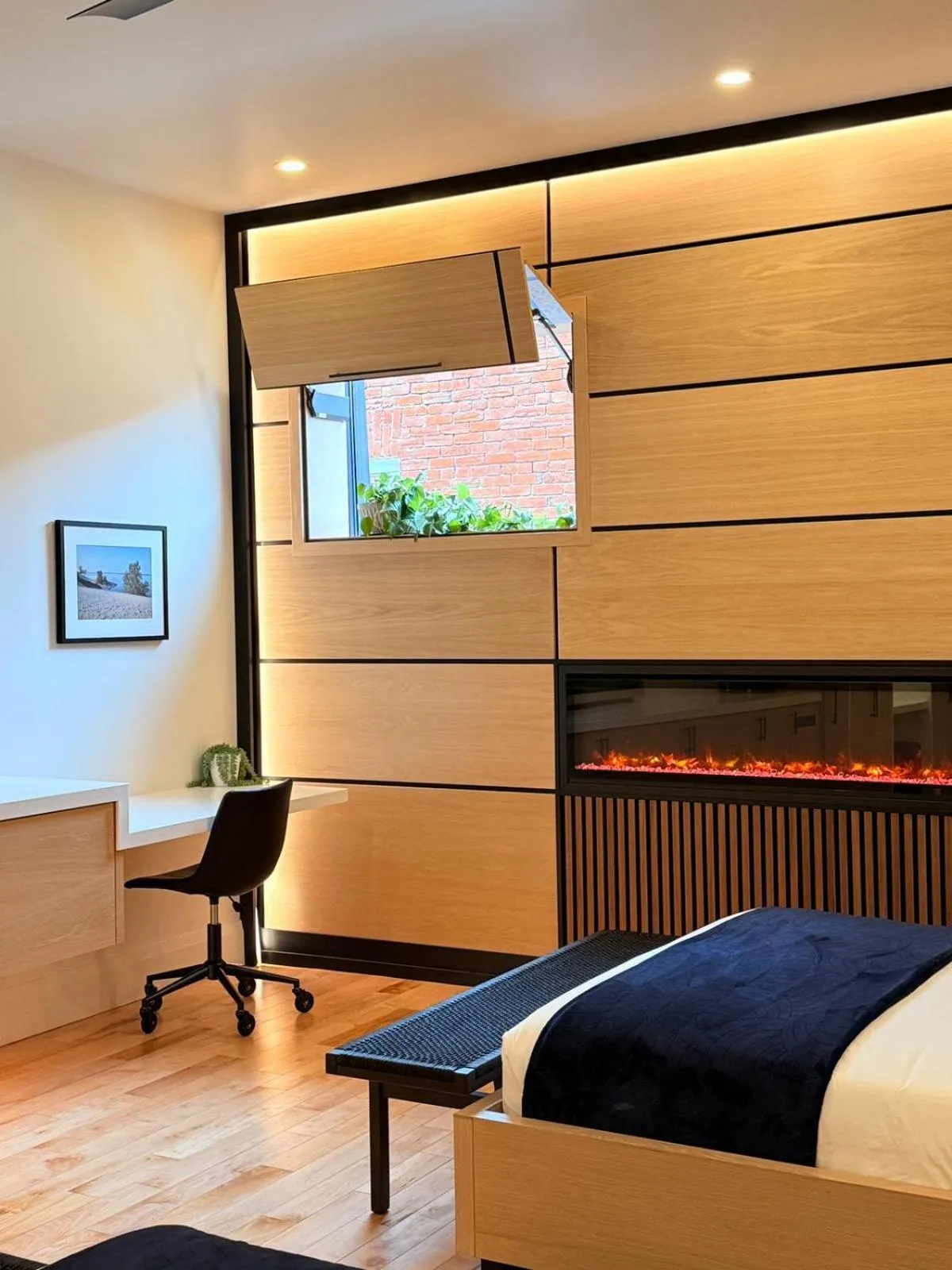 Bed in Cribs on Main