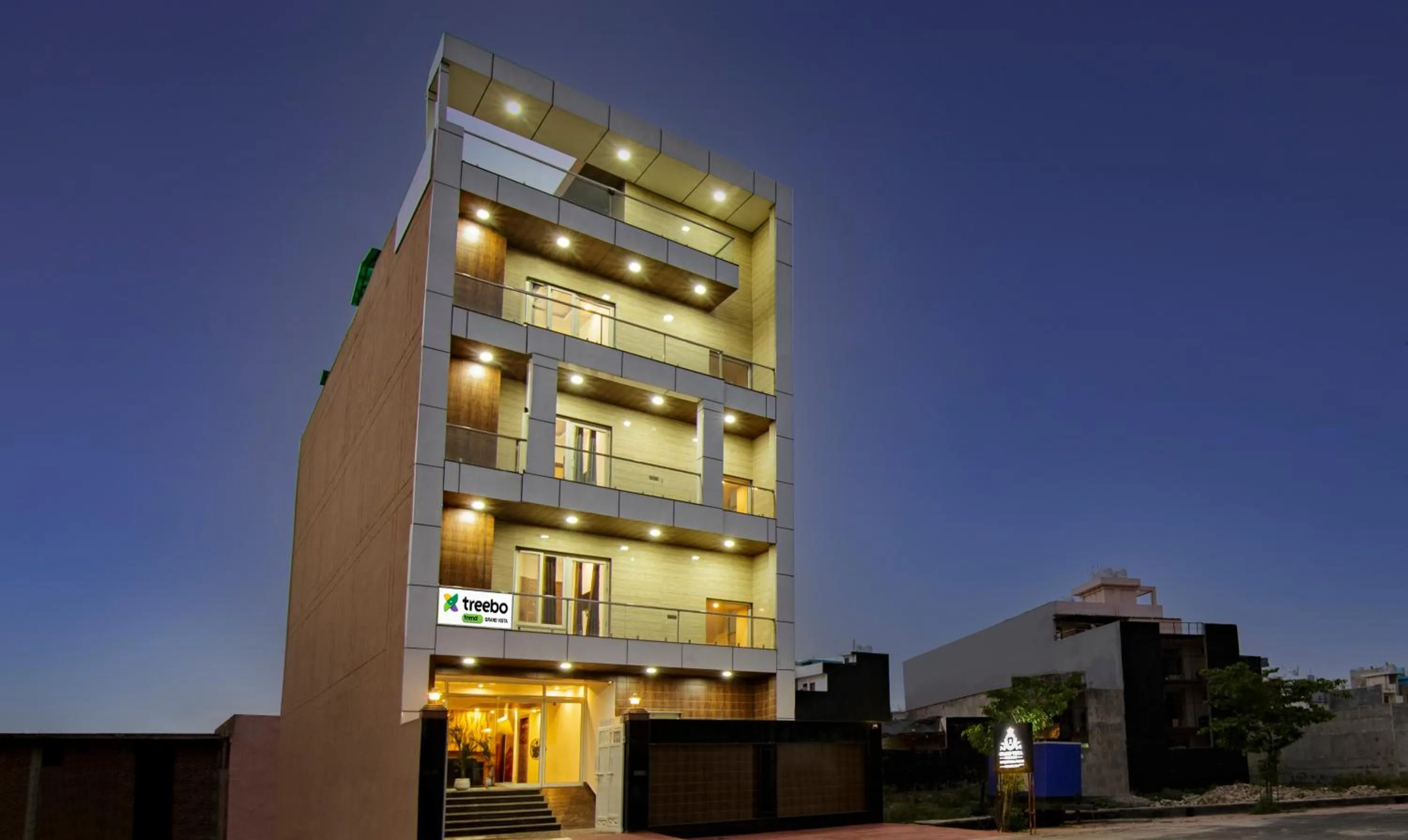 Facade/entrance in Treebo Grand Vista - 63A