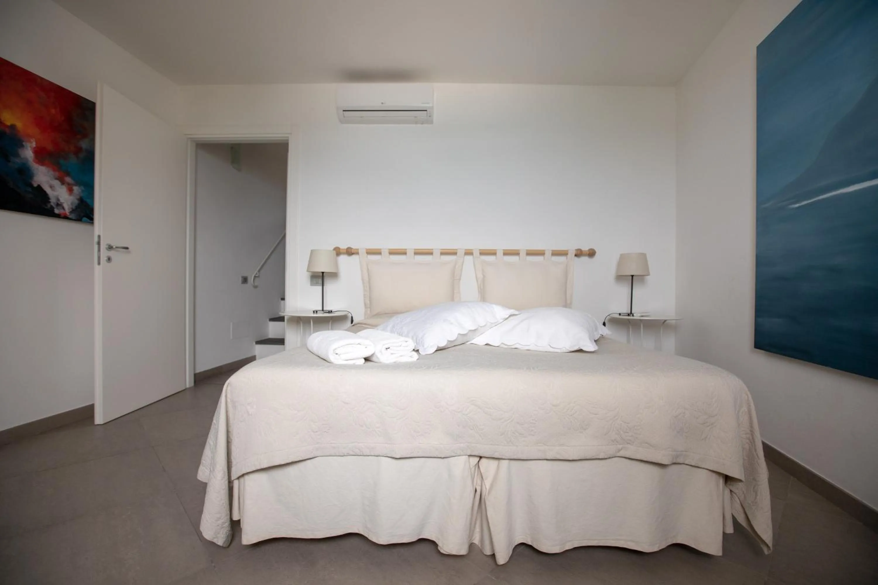 Bed in Il Gabbiano Relais in Stromboli