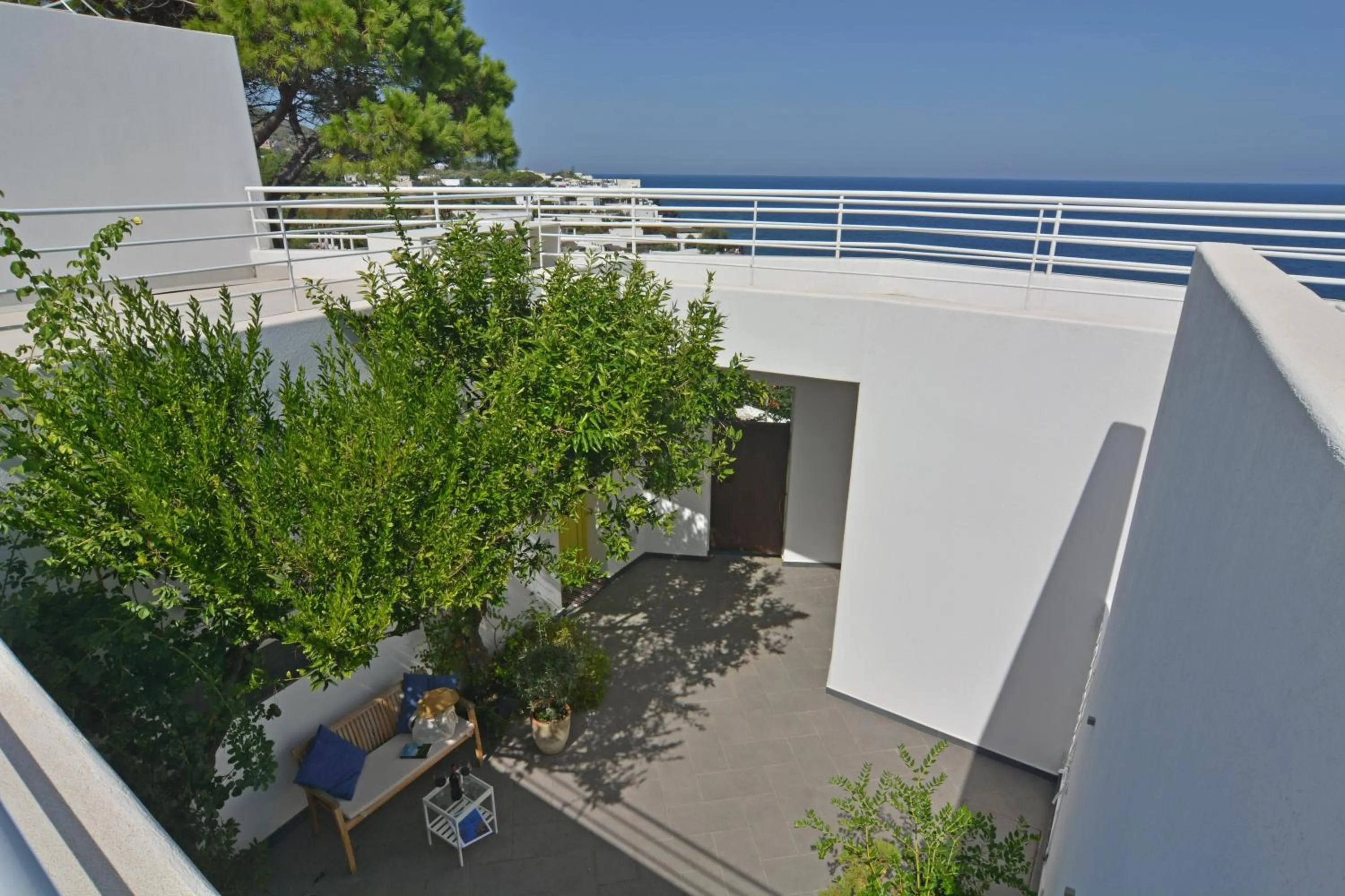 Patio in Il Gabbiano Relais in Stromboli