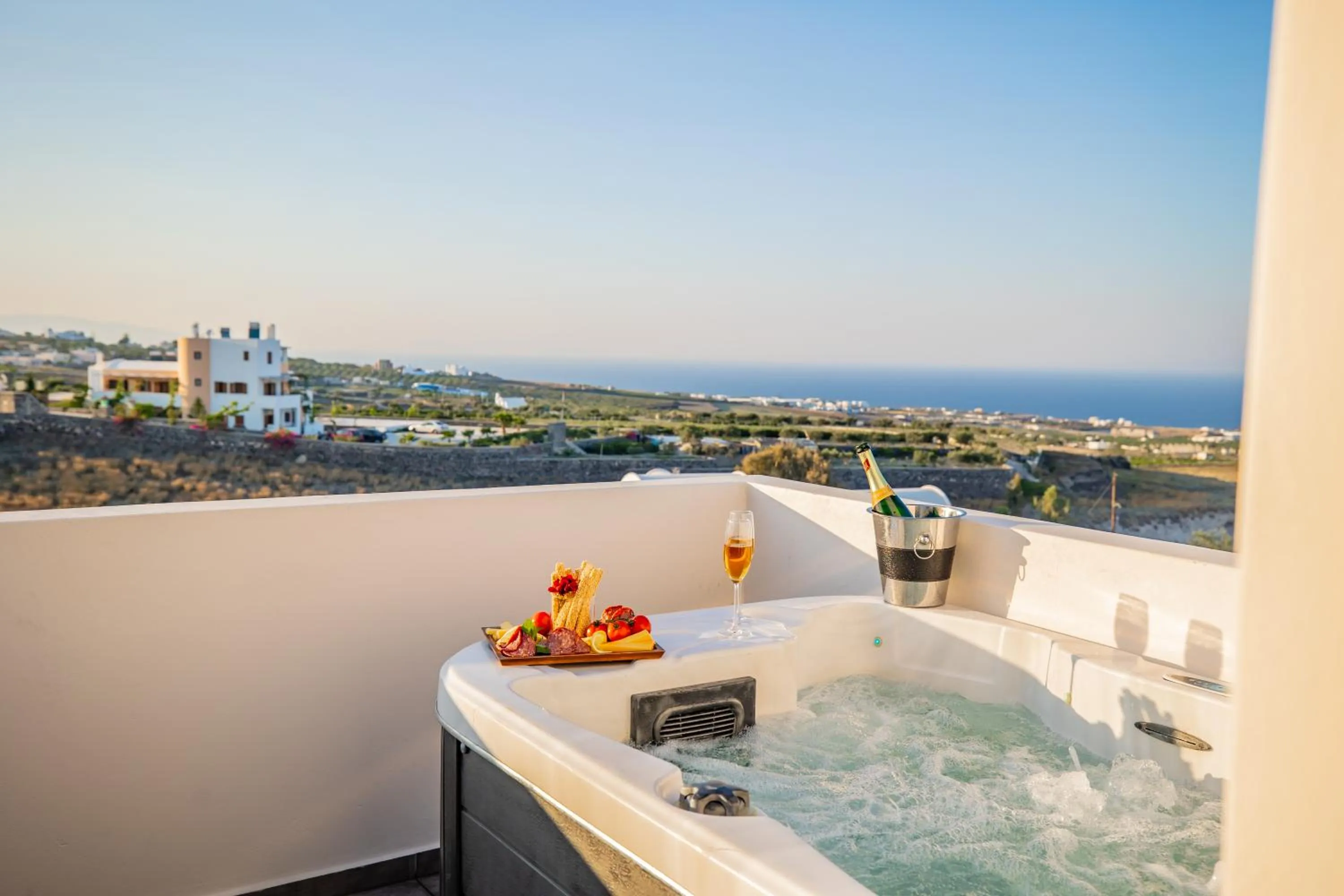 Hot Tub in Bonsai Luxury Suites