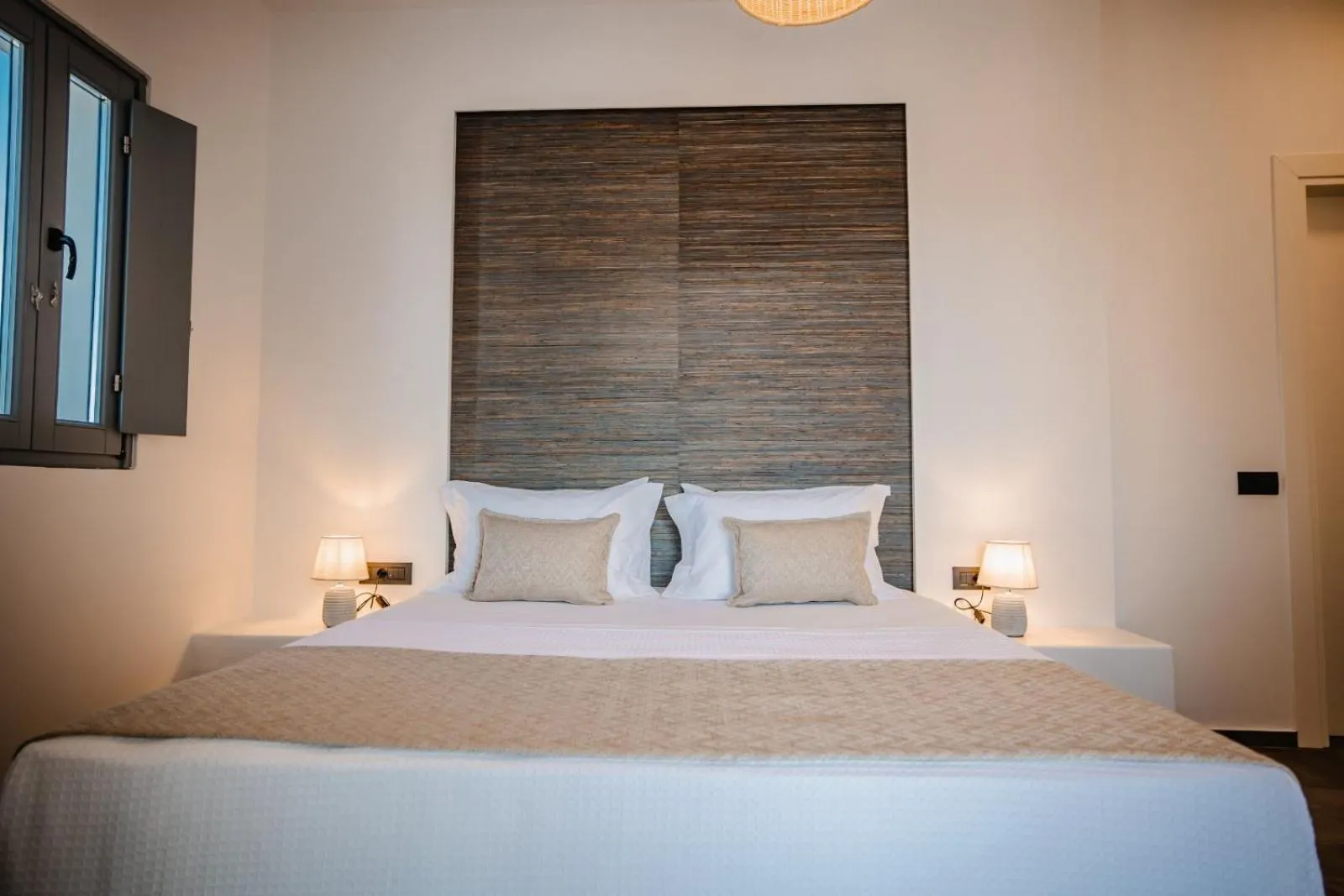 Bed in Bonsai Luxury Suites