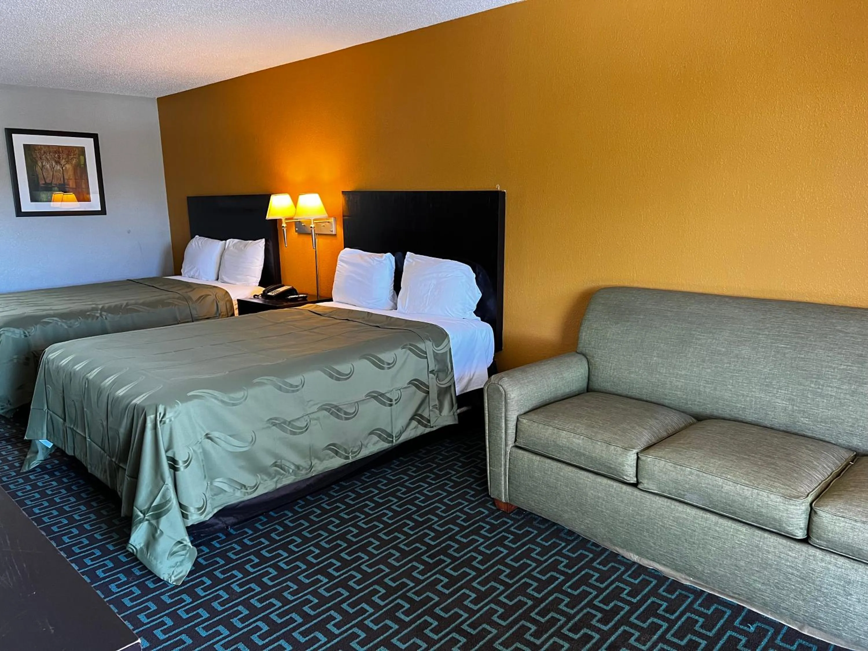 Express Inn & Suites