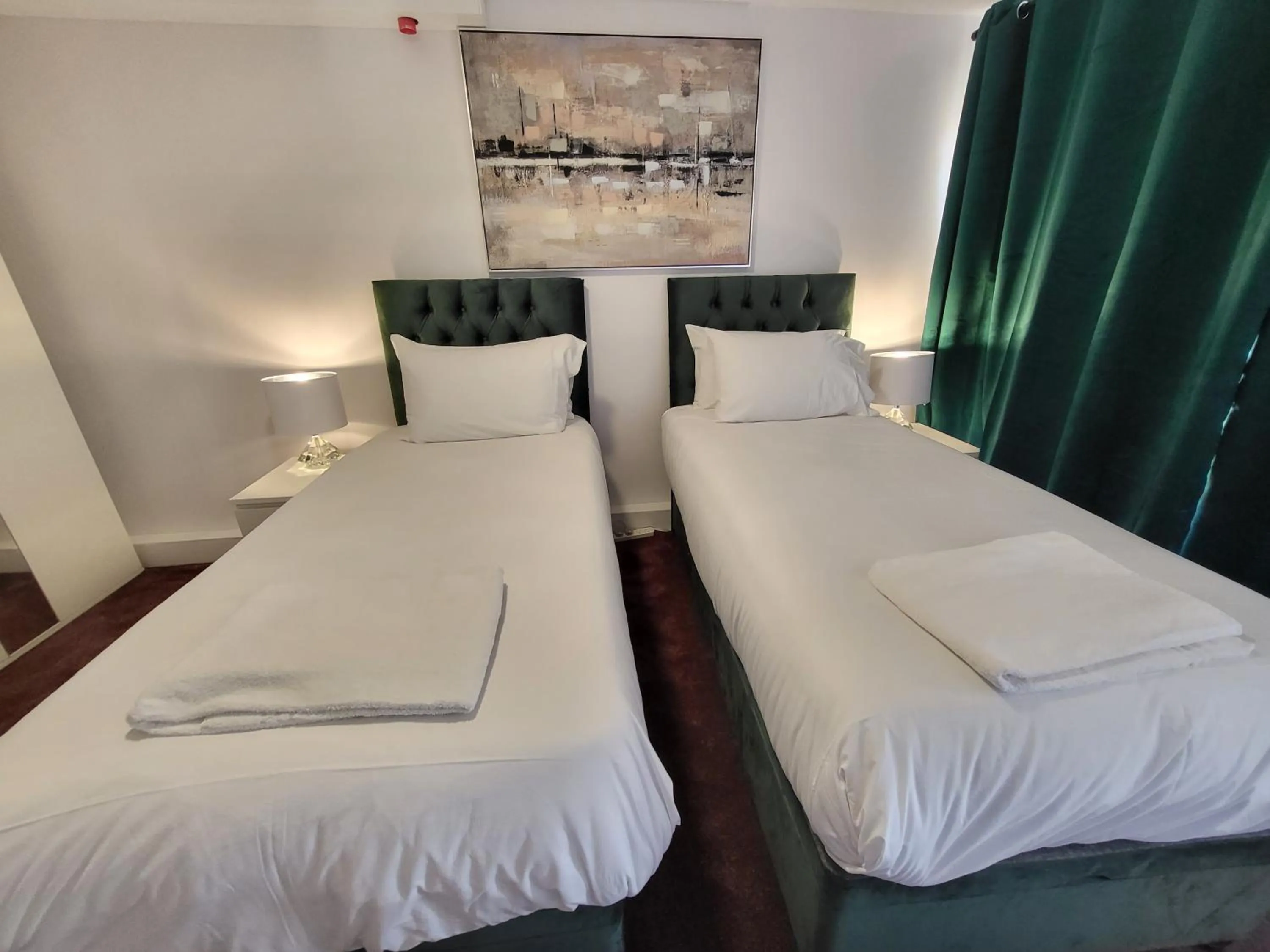 Bedroom, Bed in London Central Modern Apartment Charlton