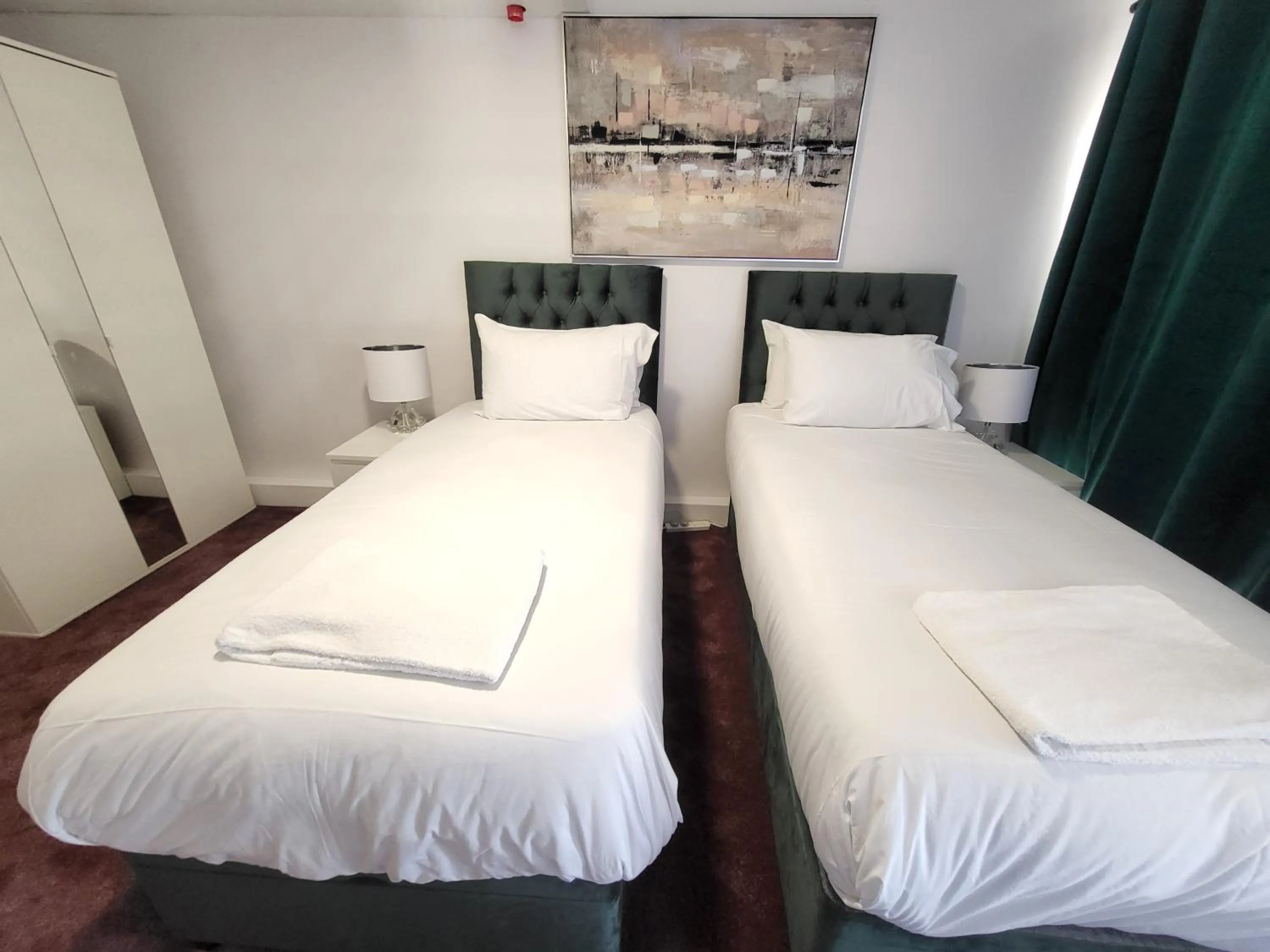 Bedroom, Bed in London Central Modern Apartment Charlton