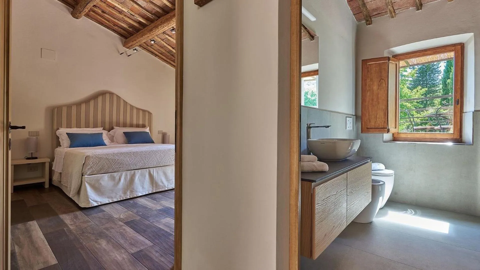 Bedroom, Bed in La Corte del Chianti Classico