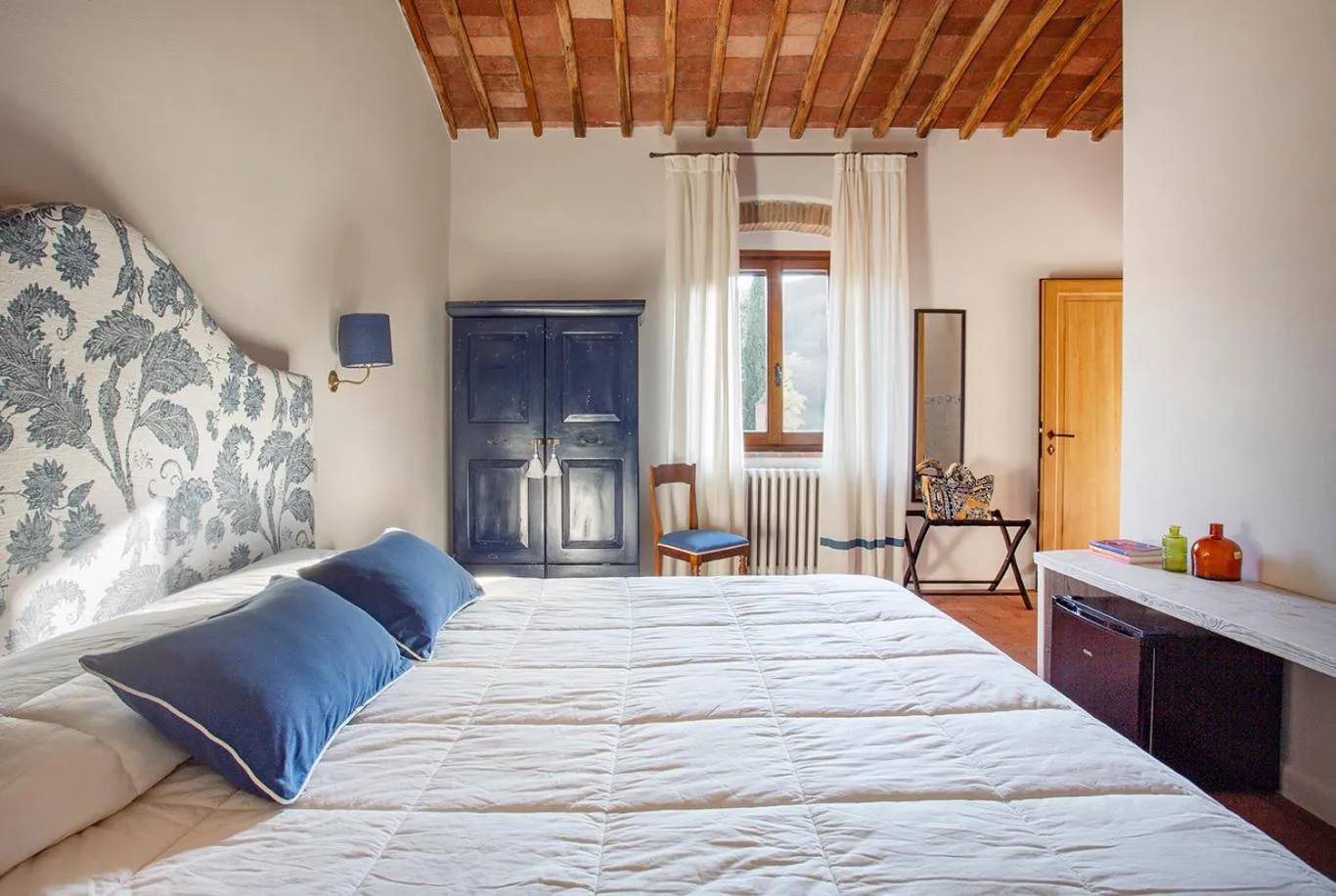 Photo of the whole room, Bed in La Corte del Chianti Classico