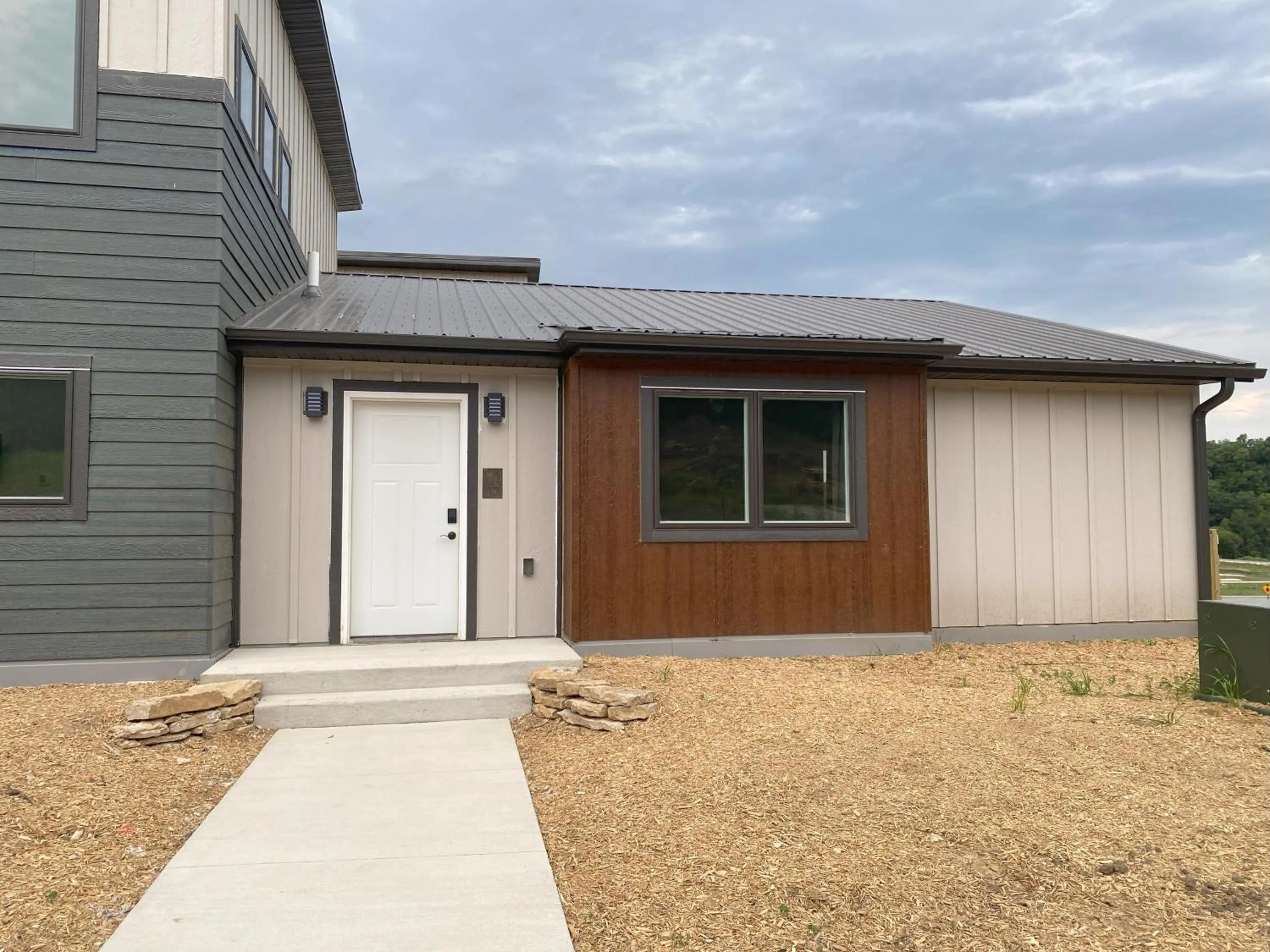 Property building in Bluffside Gardens