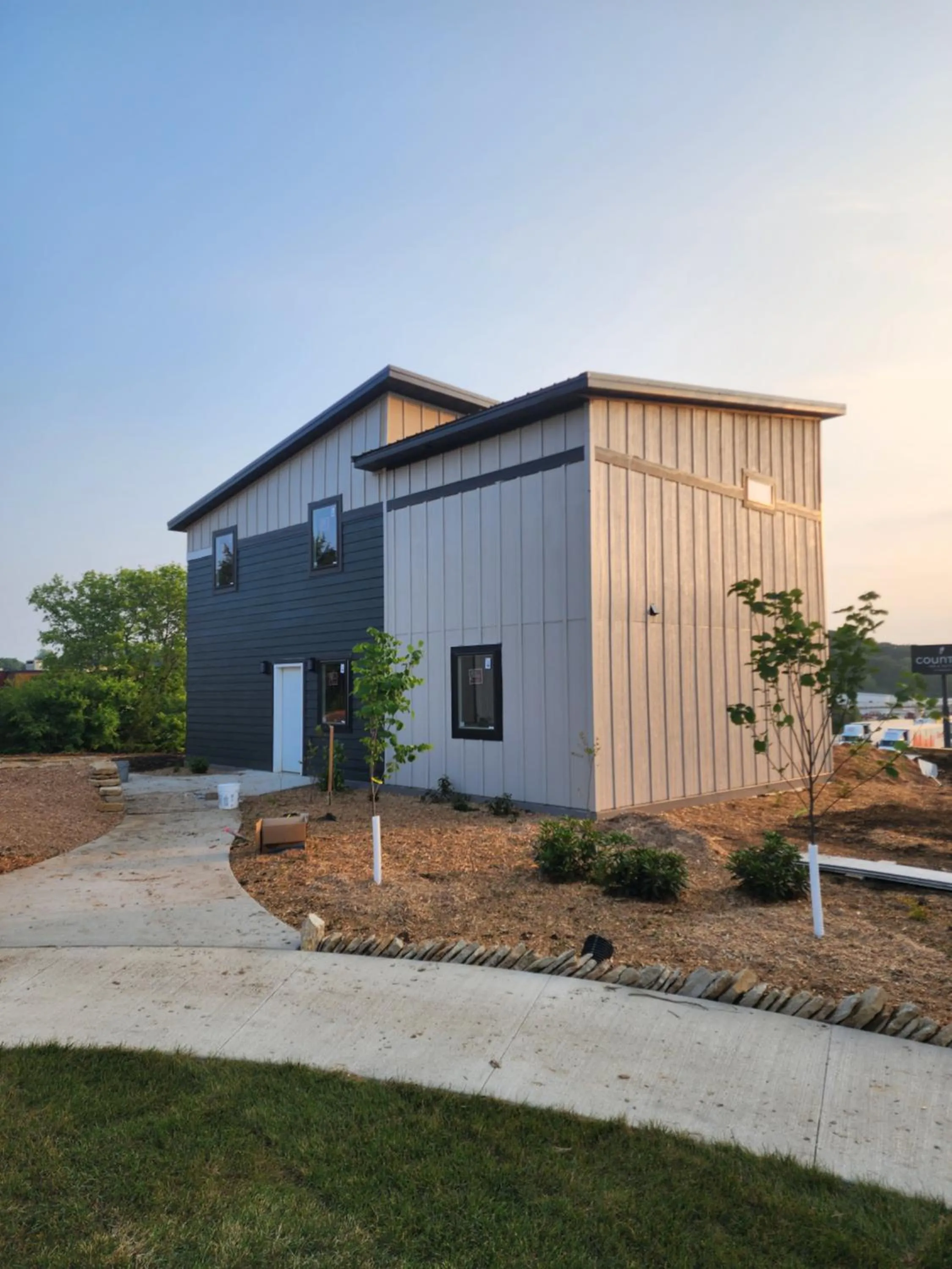 Property building in Bluffside Gardens