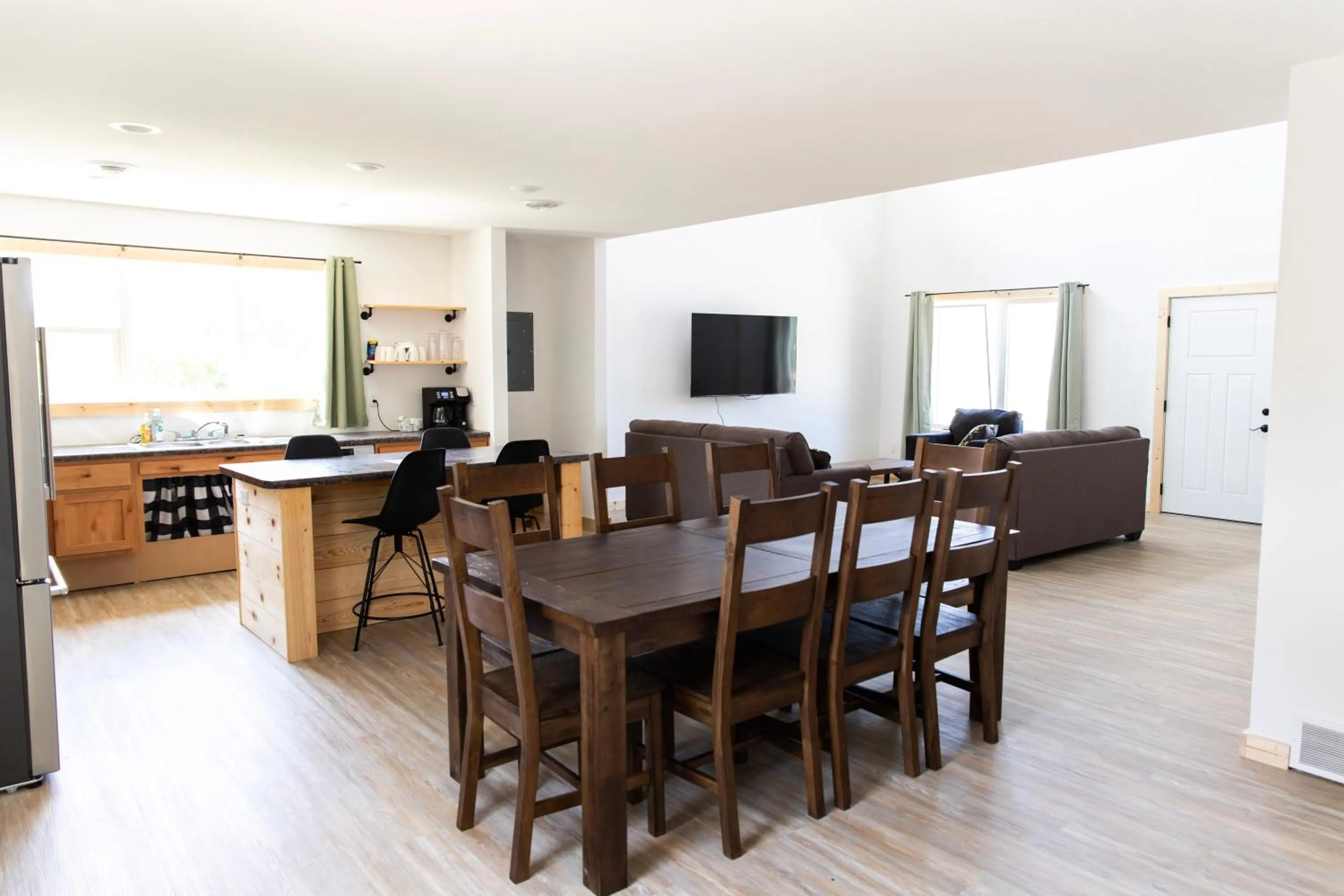 Kitchen or kitchenette in Bluffside Gardens