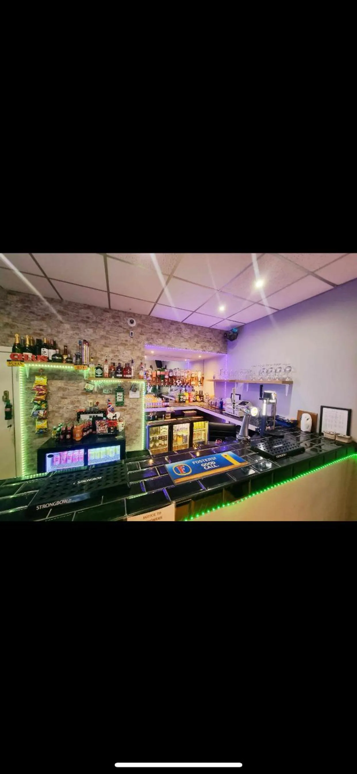 Lounge or bar in The Montclair