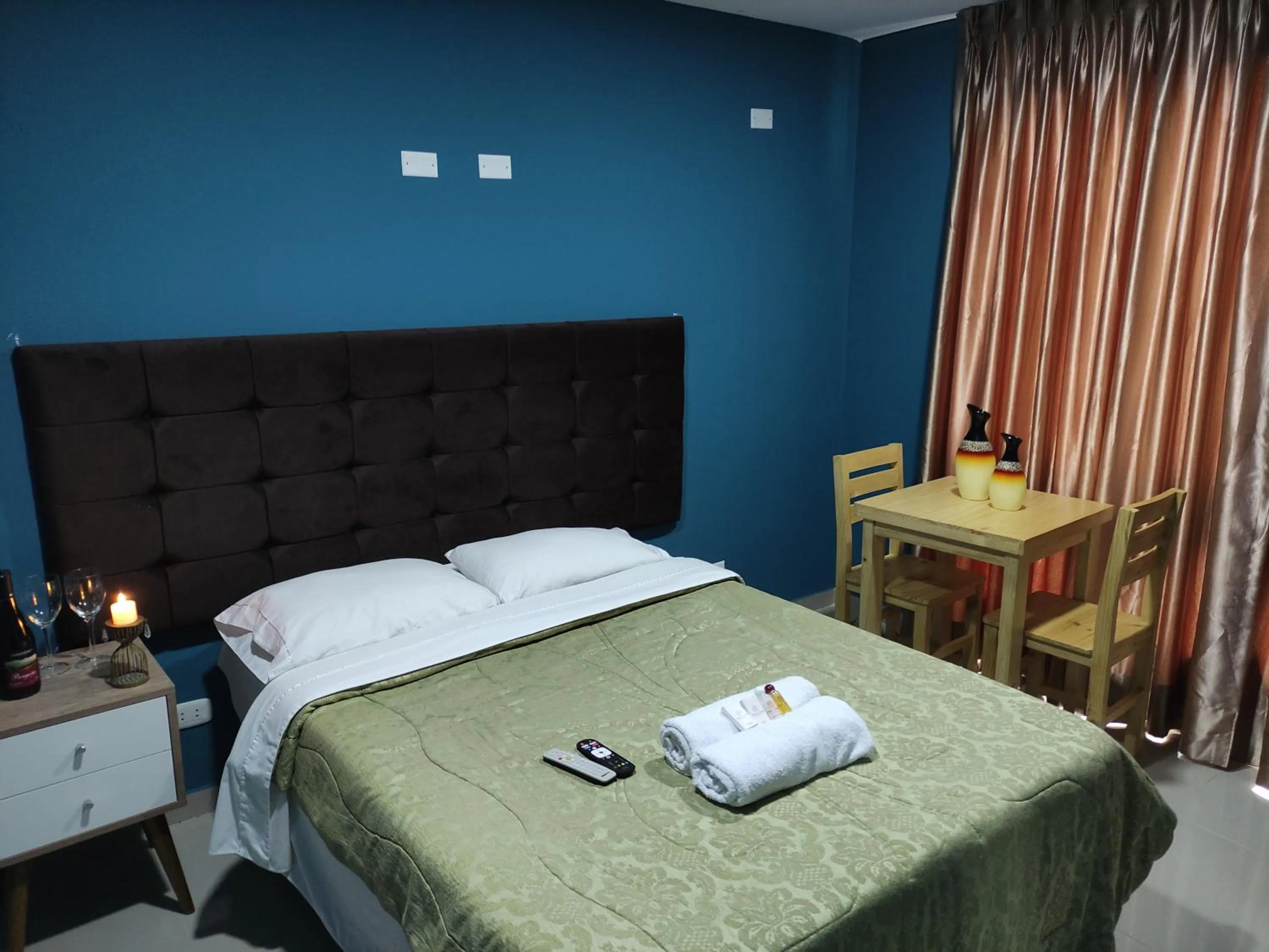 Photo of the whole room, Bed in Inti Llaqta Hotel & Suites