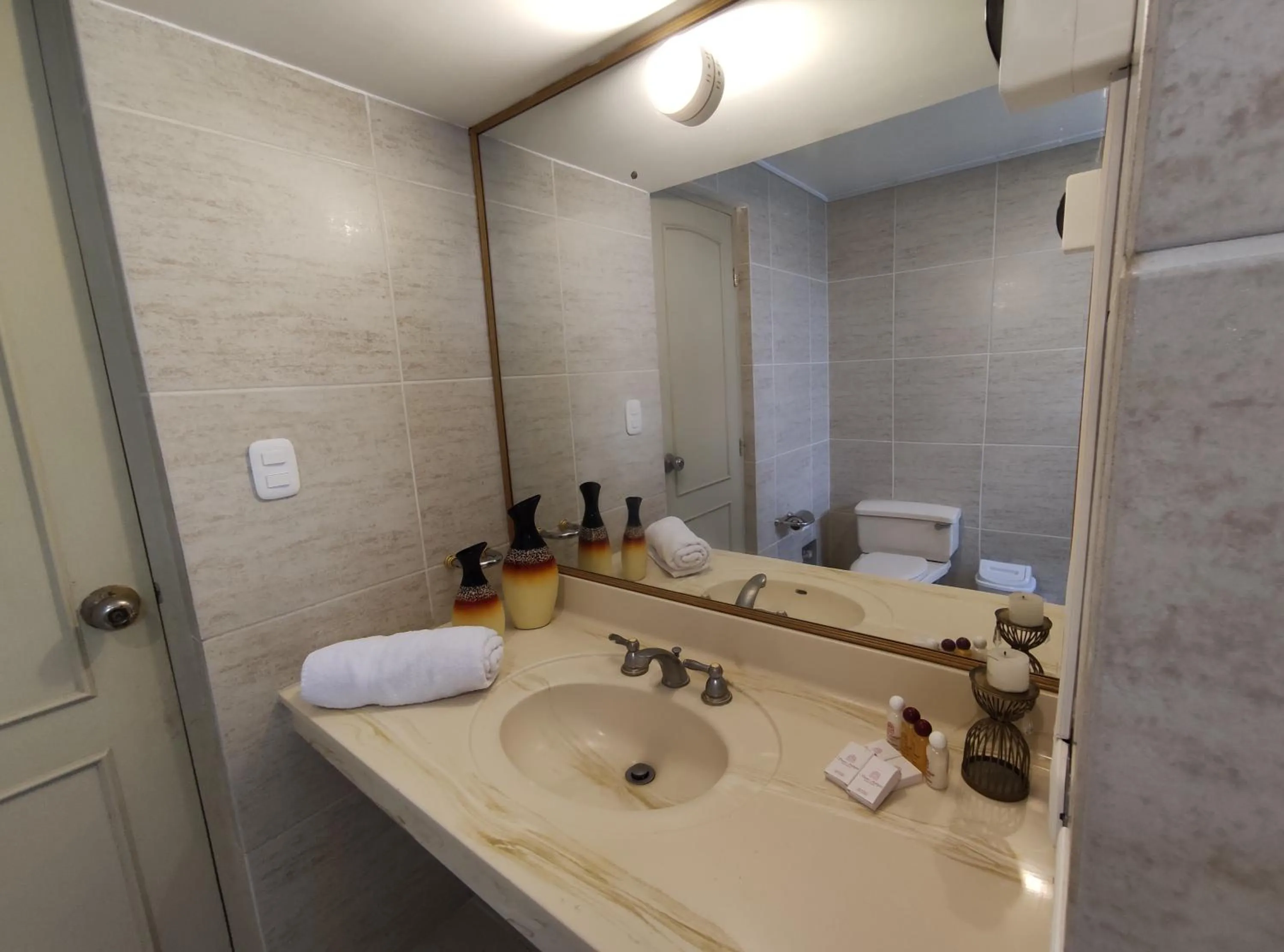 Bathroom in Inti Llaqta Hotel & Suites