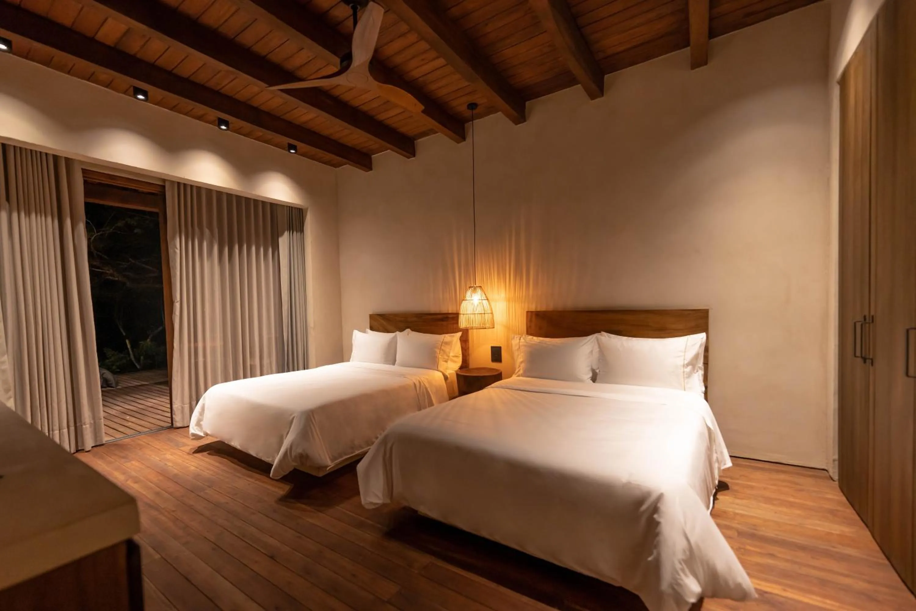 Bedroom, Bed in Makani Luxury Cartagena