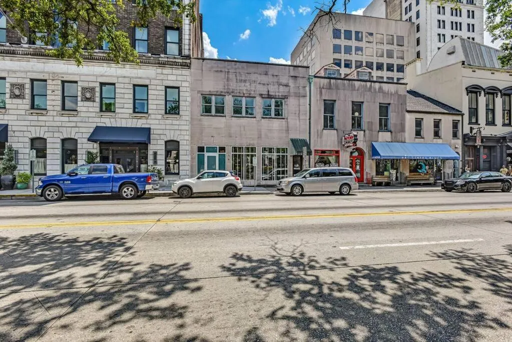 Loft steps from City Hall and River Street