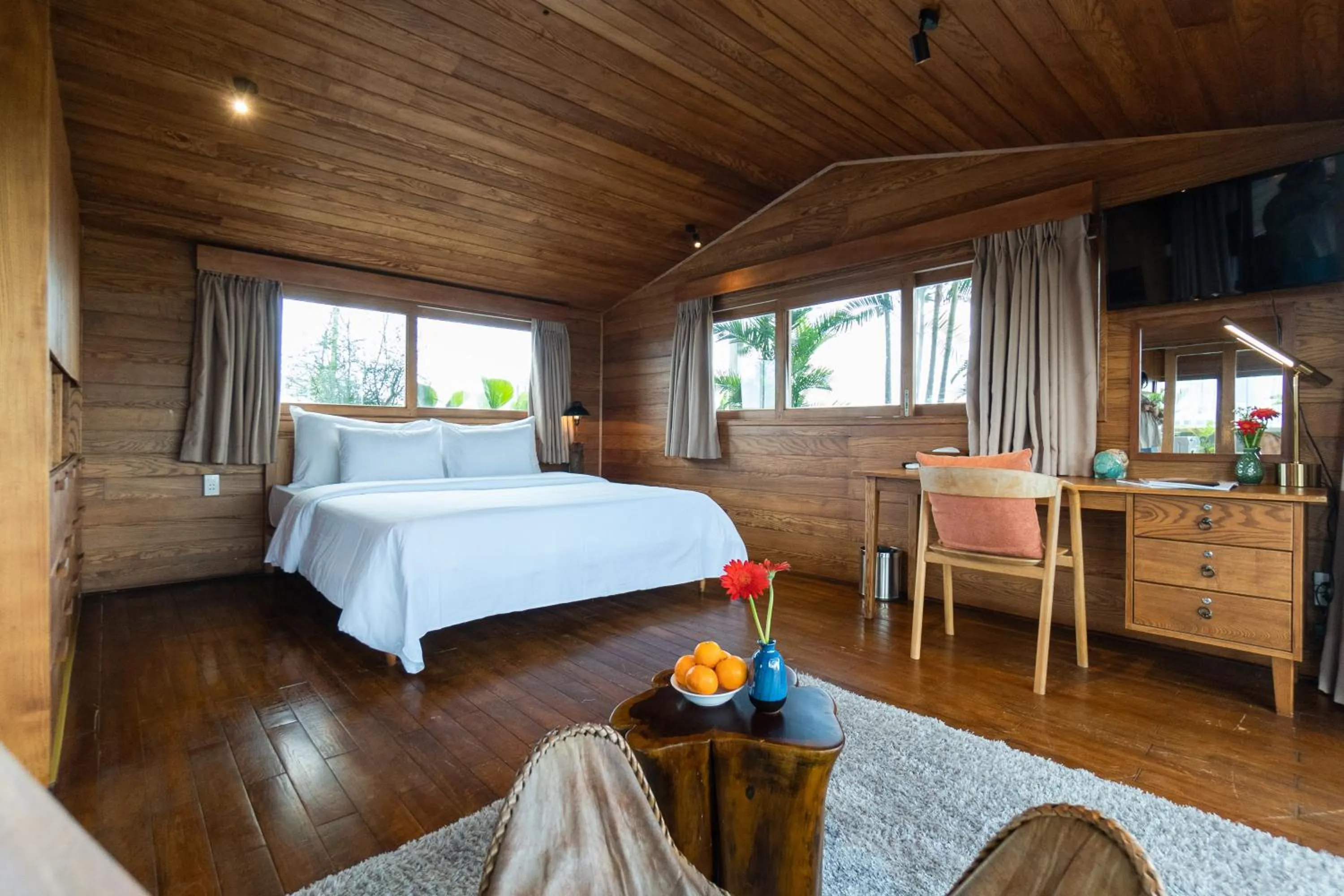 Bed in Nexus House Lang Bao Chi