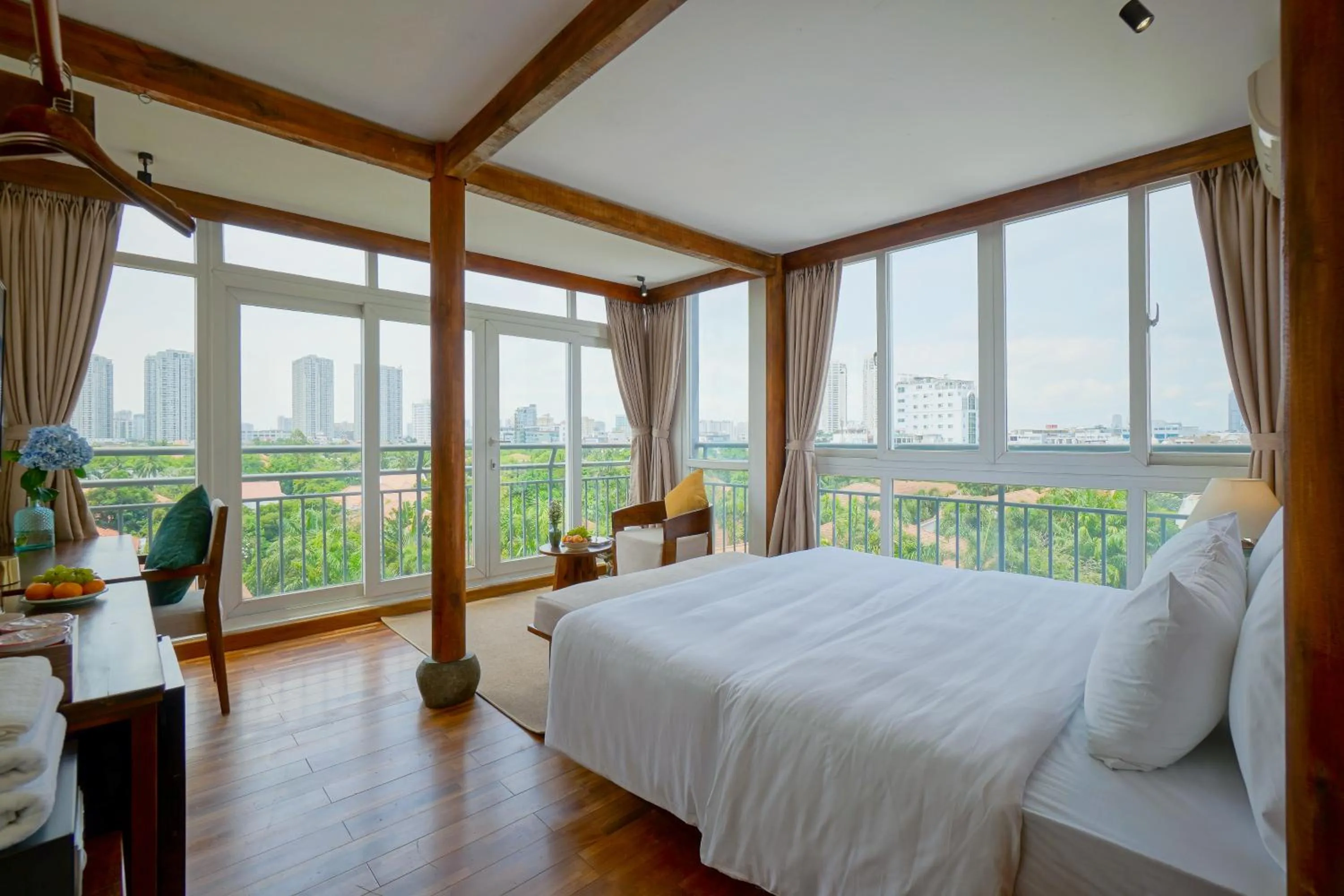 View (from property/room), Bed in Nexus House Lang Bao Chi