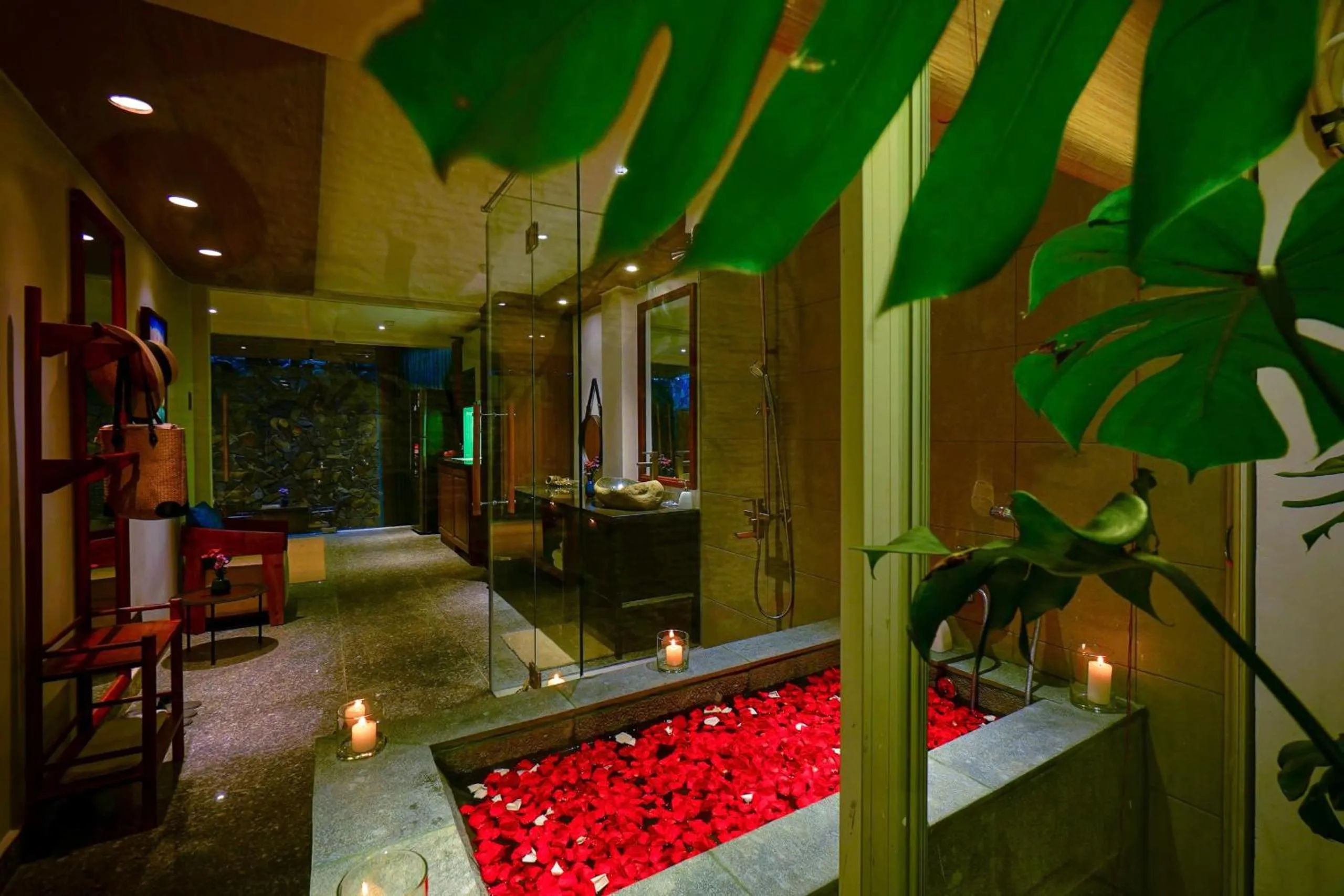 Bath in Nexus House Lang Bao Chi