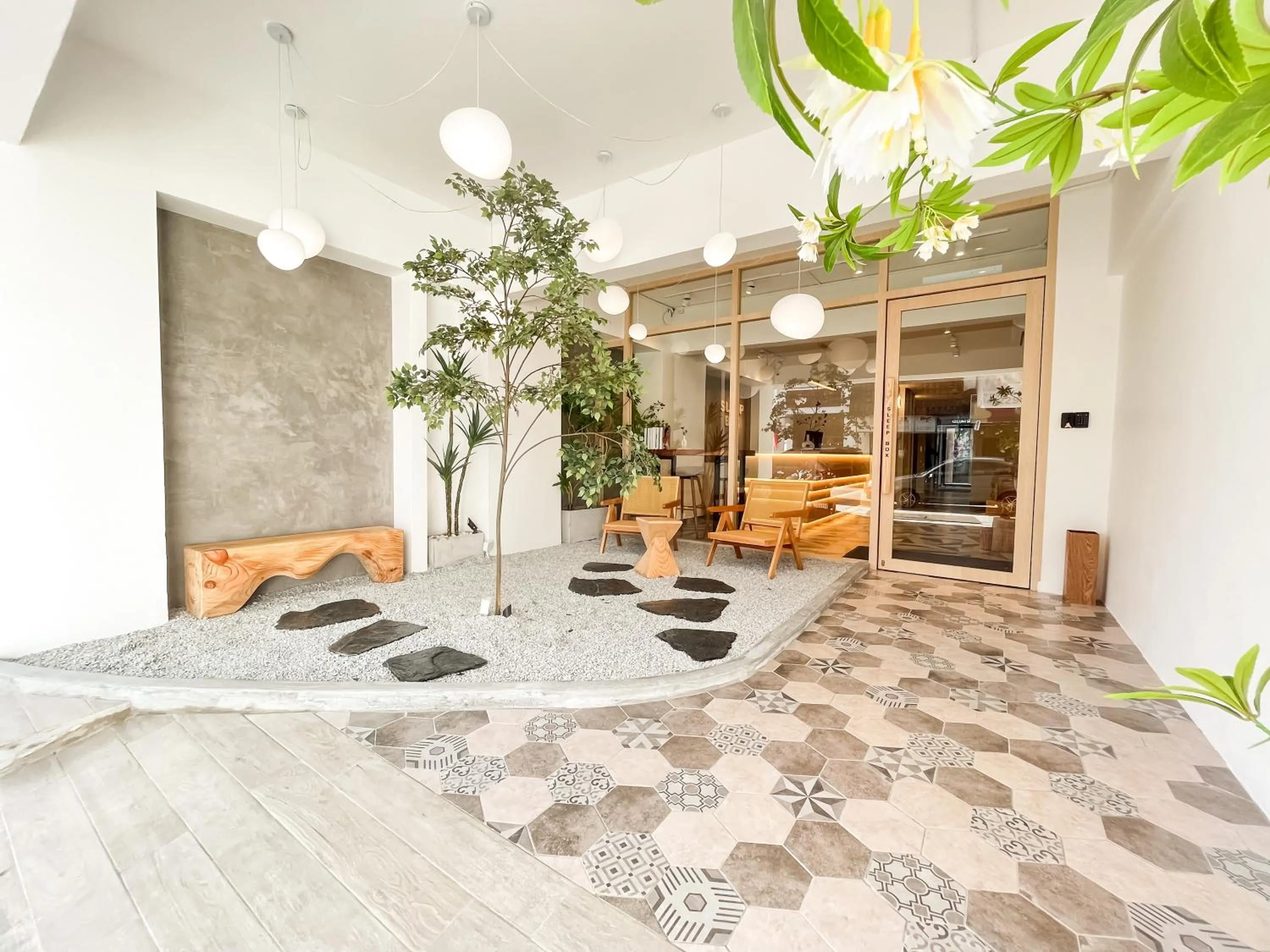 Facade/entrance in Sleep Box Penang