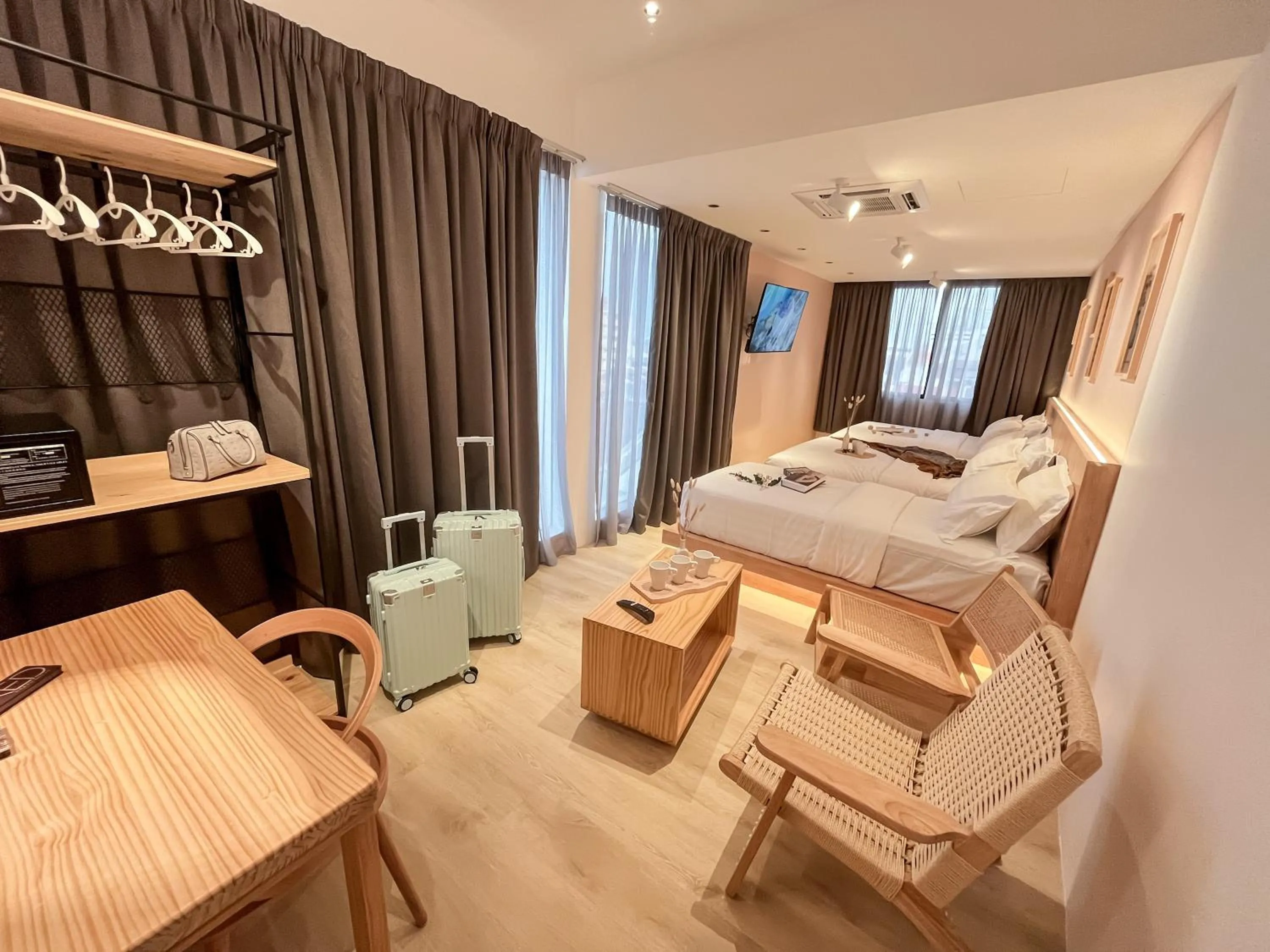 Photo of the whole room, Bed in Sleep Box Penang