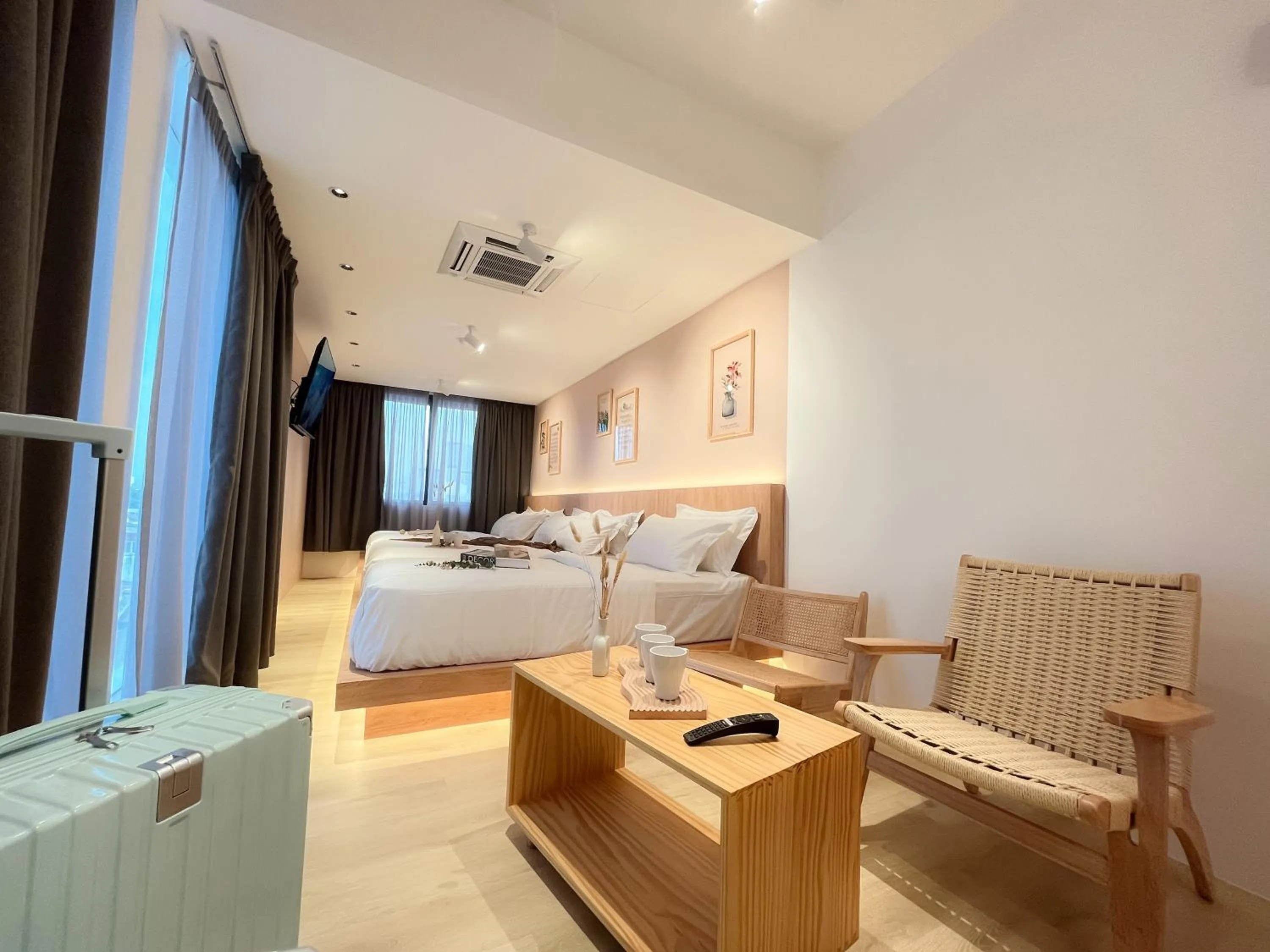 Photo of the whole room, Bed in Sleep Box Penang