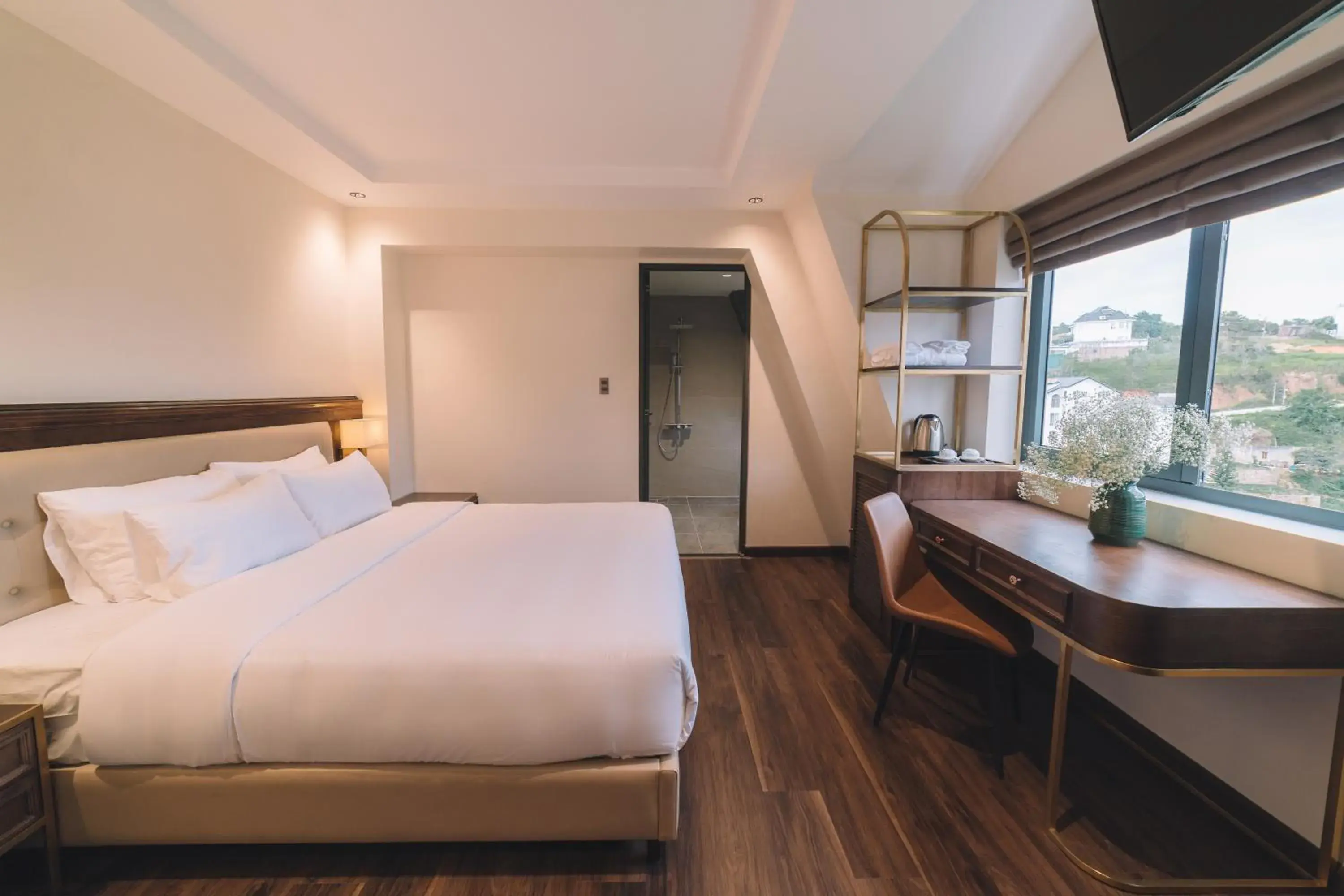 Deluxe Double Room with Balcony in Sunset Hill Dalat Deluxe Double Room with Balcony in Sunset Hill Dalat