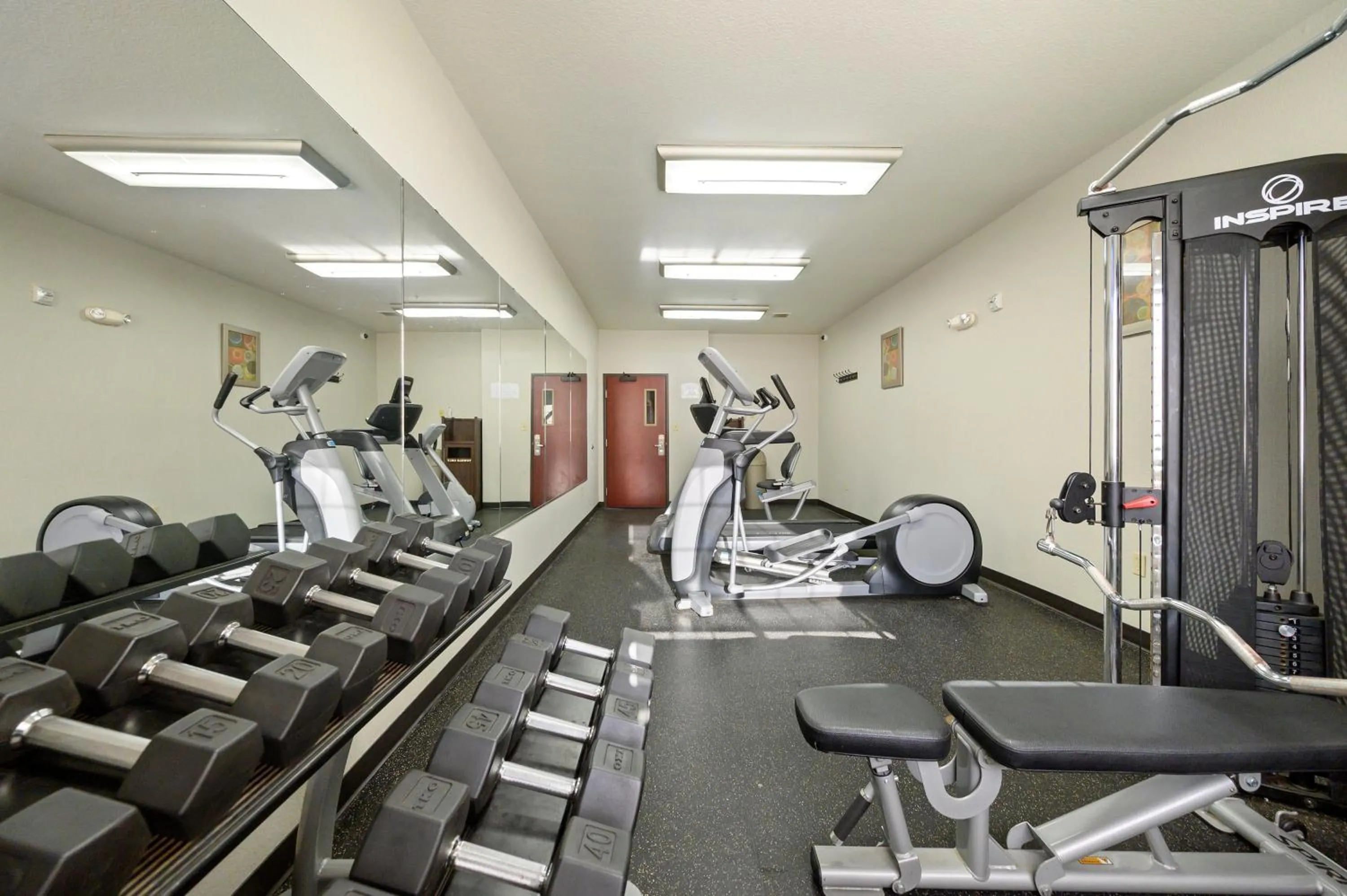Fitness centre/facilities in HiWay Inn Express of Broken Bow