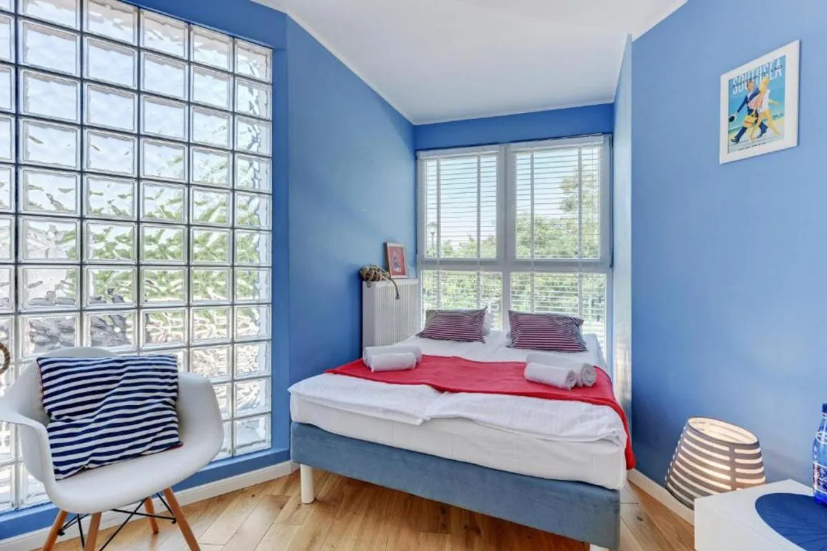 Bed in Navy Group - Willa Marina