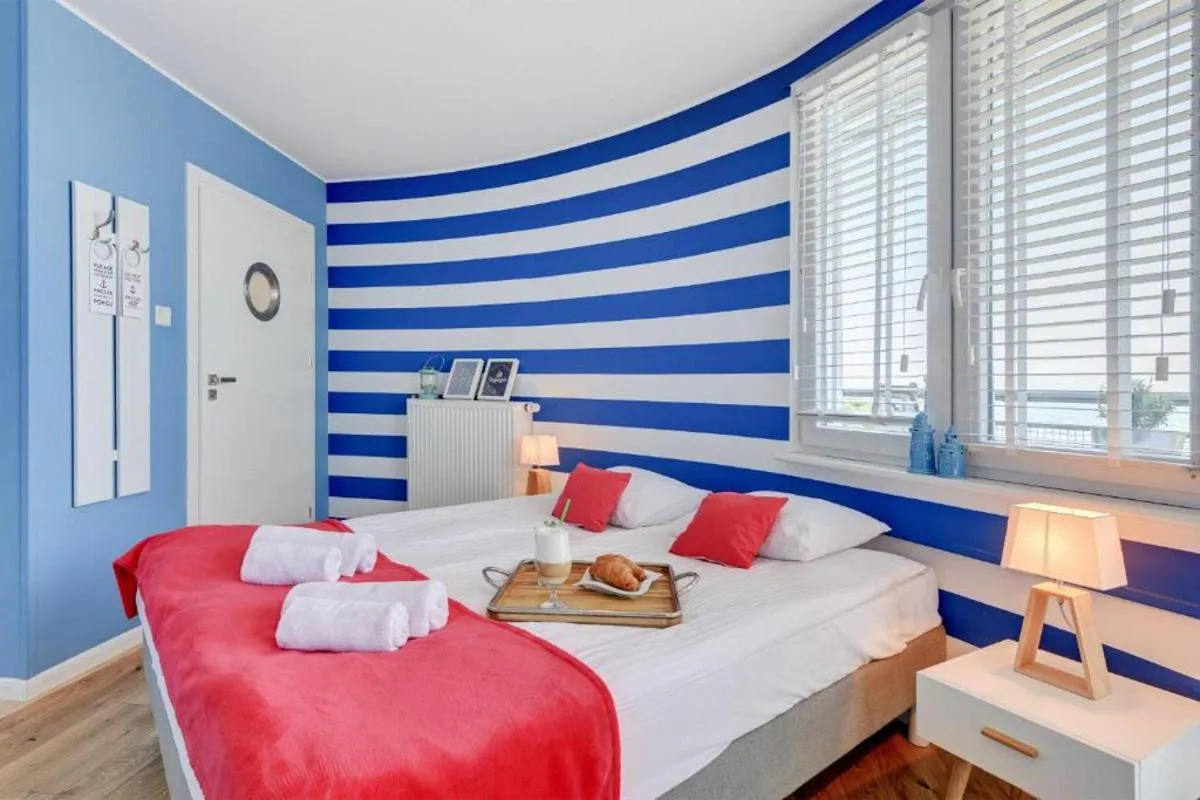 Bed in Navy Group - Willa Marina