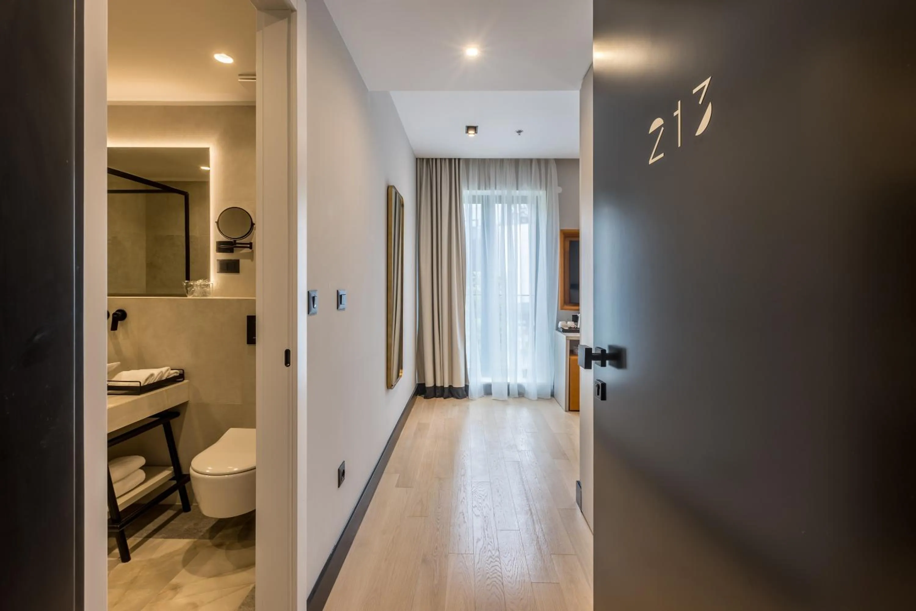 Toilet in Cora Hotel