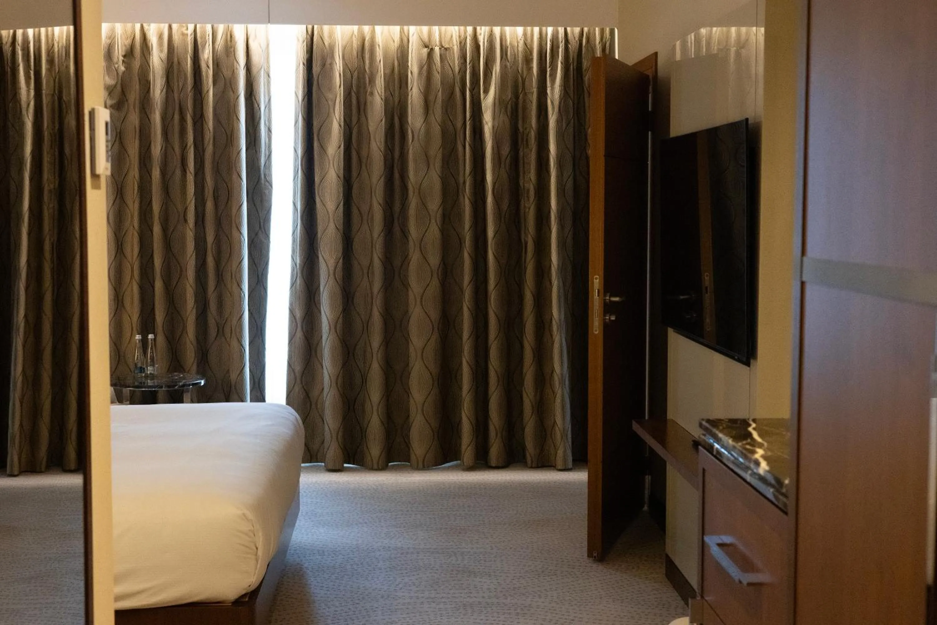 Bed in DoubleTree by Hilton Hotel & Conference Centre Warsaw