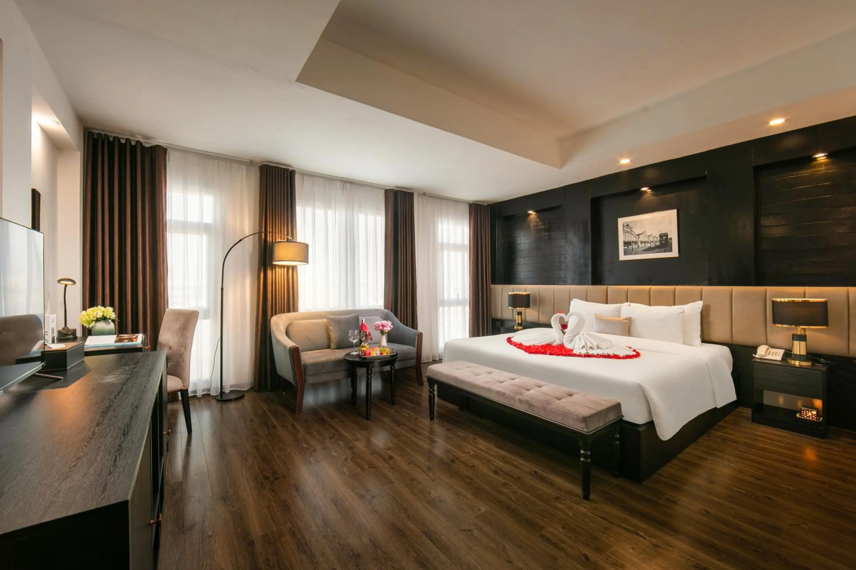 Bed in Ja Cosmo Hotel and Spa