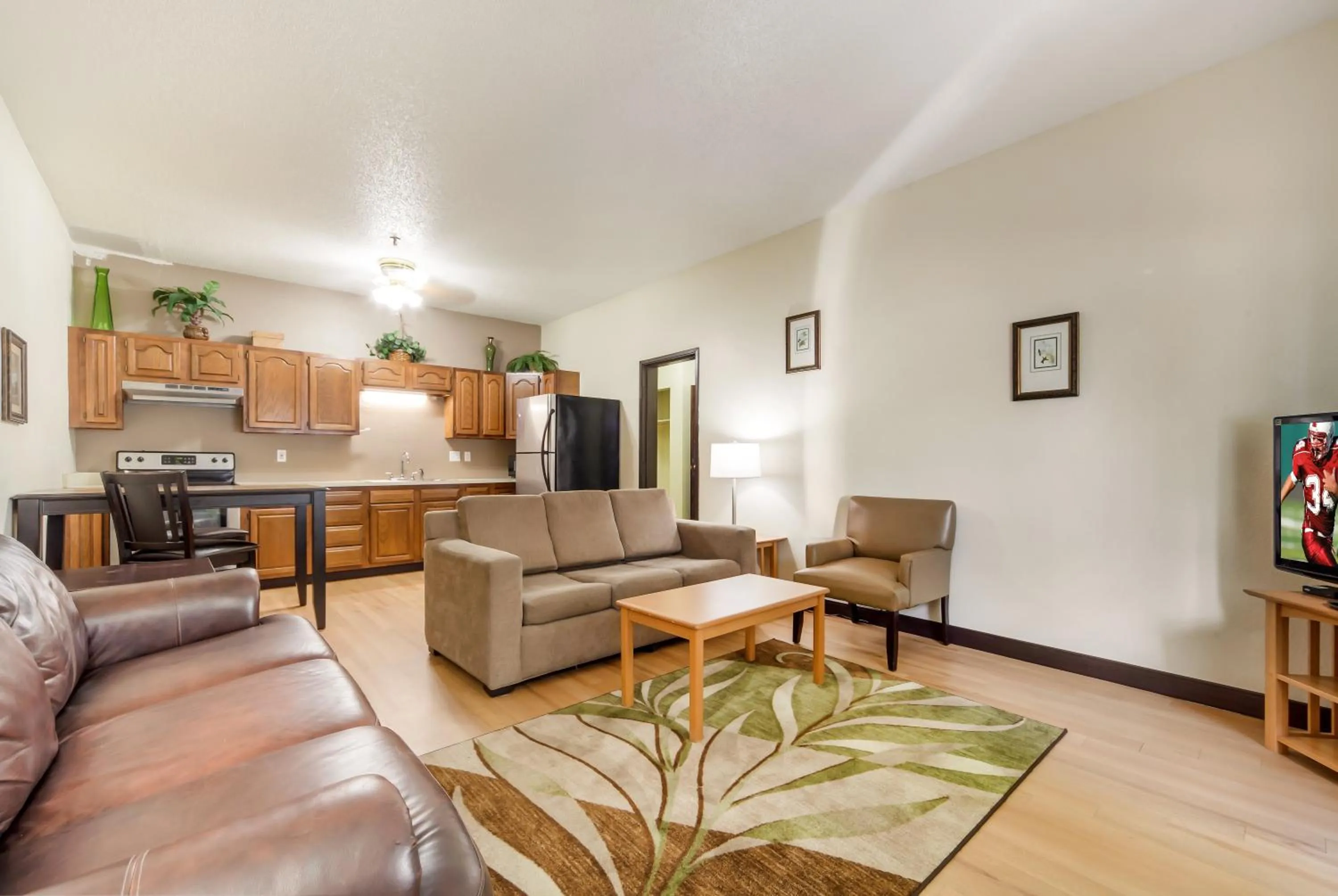 Photo of the whole room in Red Roof Inn & Suites Omaha - Council Bluffs