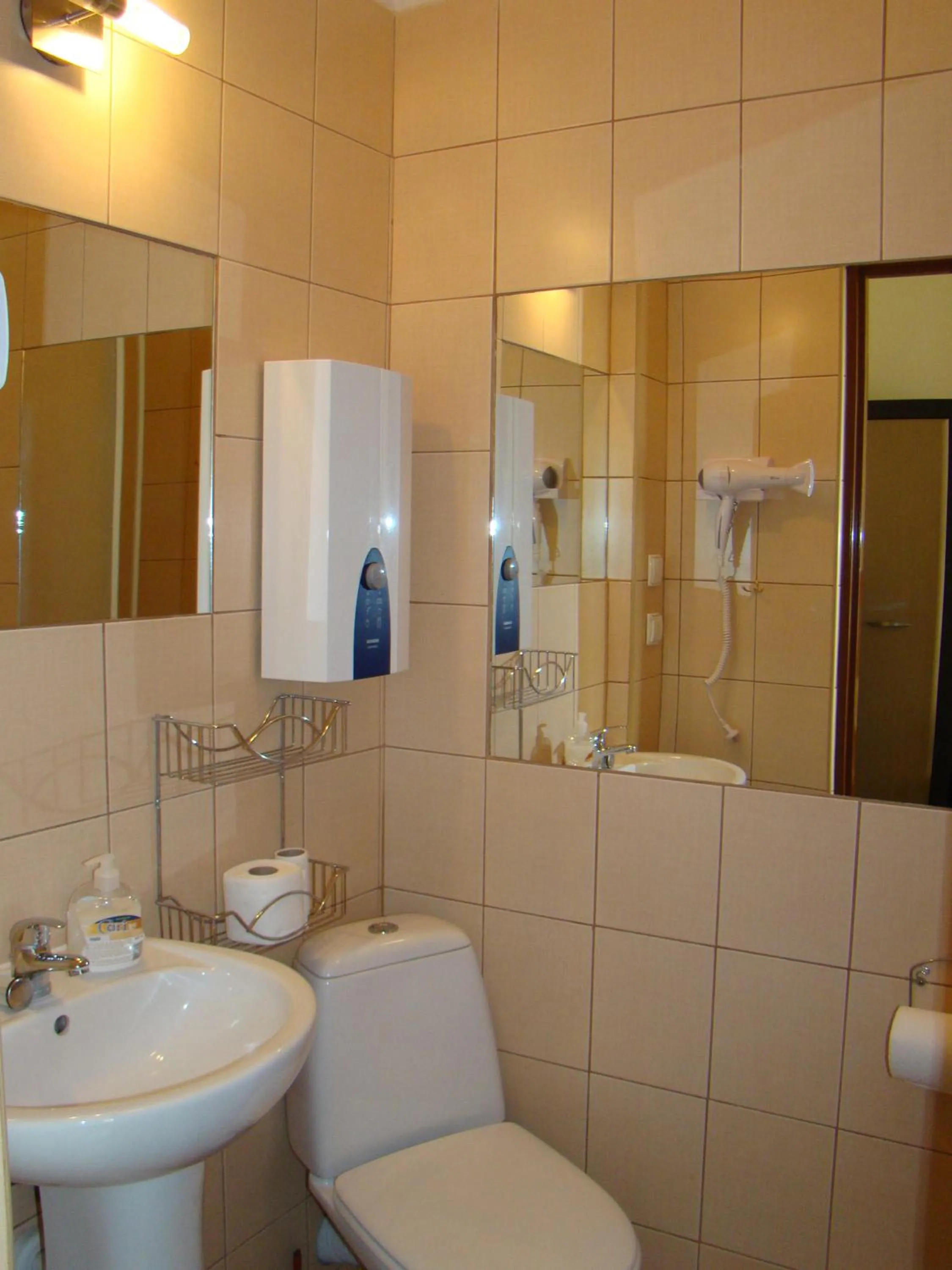 Bathroom in Hotel Polonia