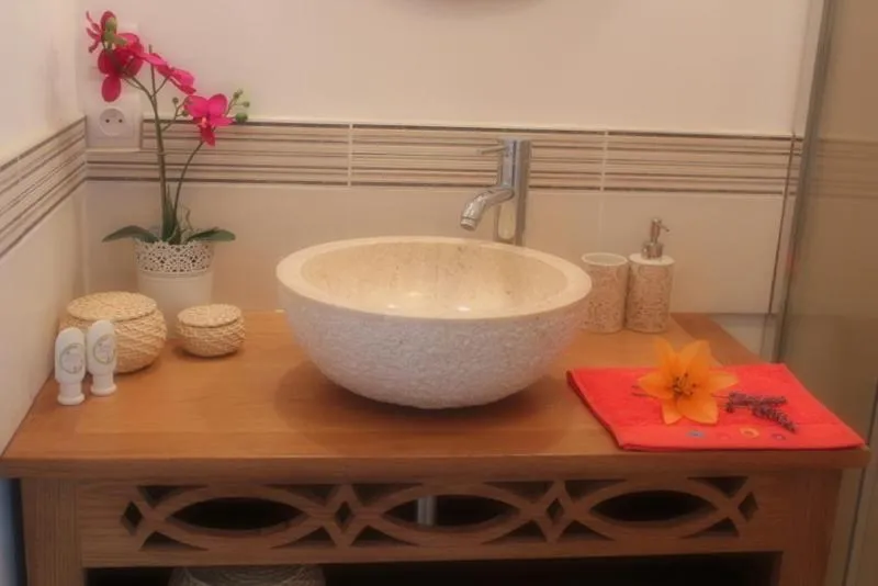 Bathroom in A l'Orée du Pin