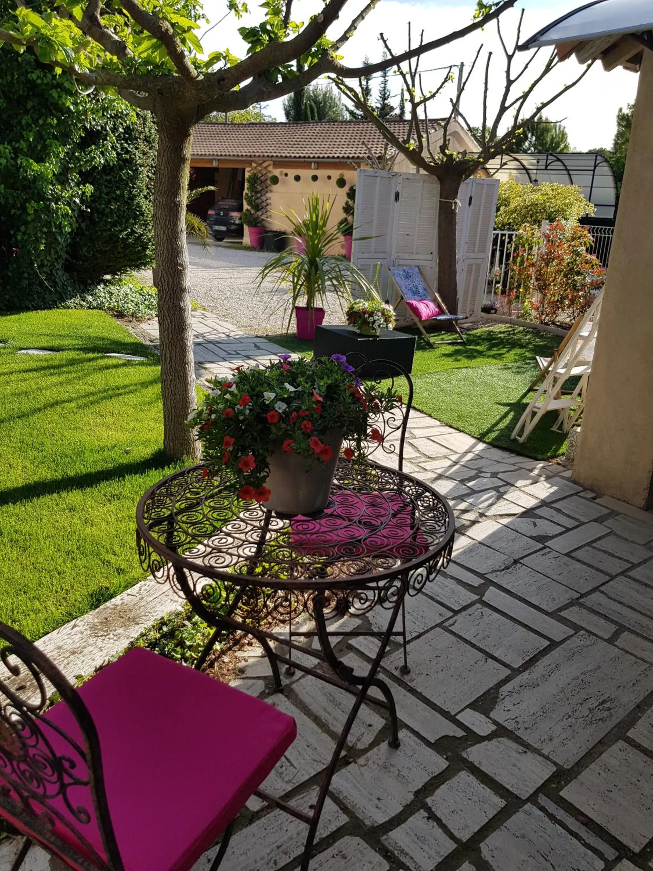 Patio in A l'Orée du Pin