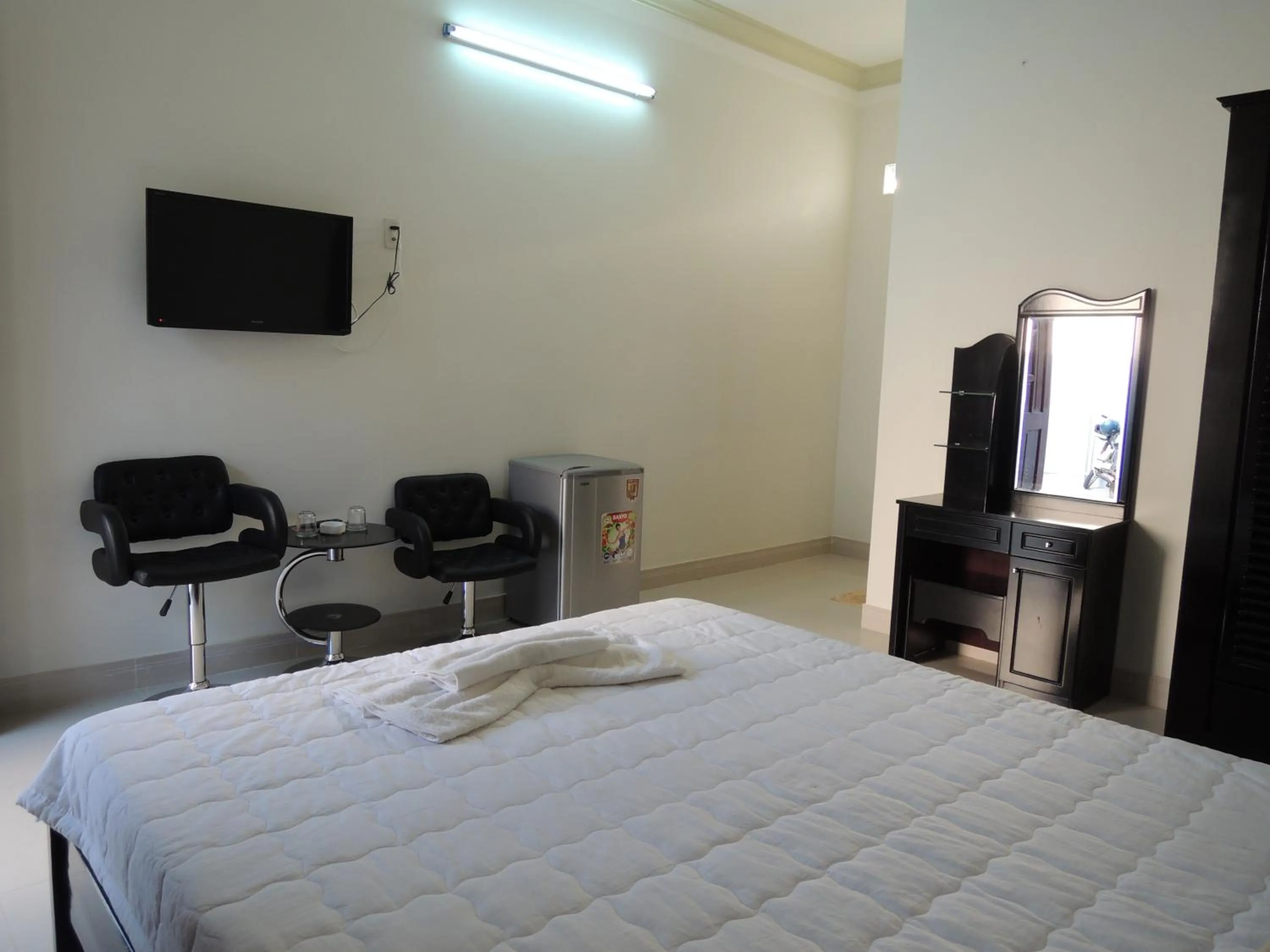 TV and multimedia, Bed in Phuong Tay Guest House